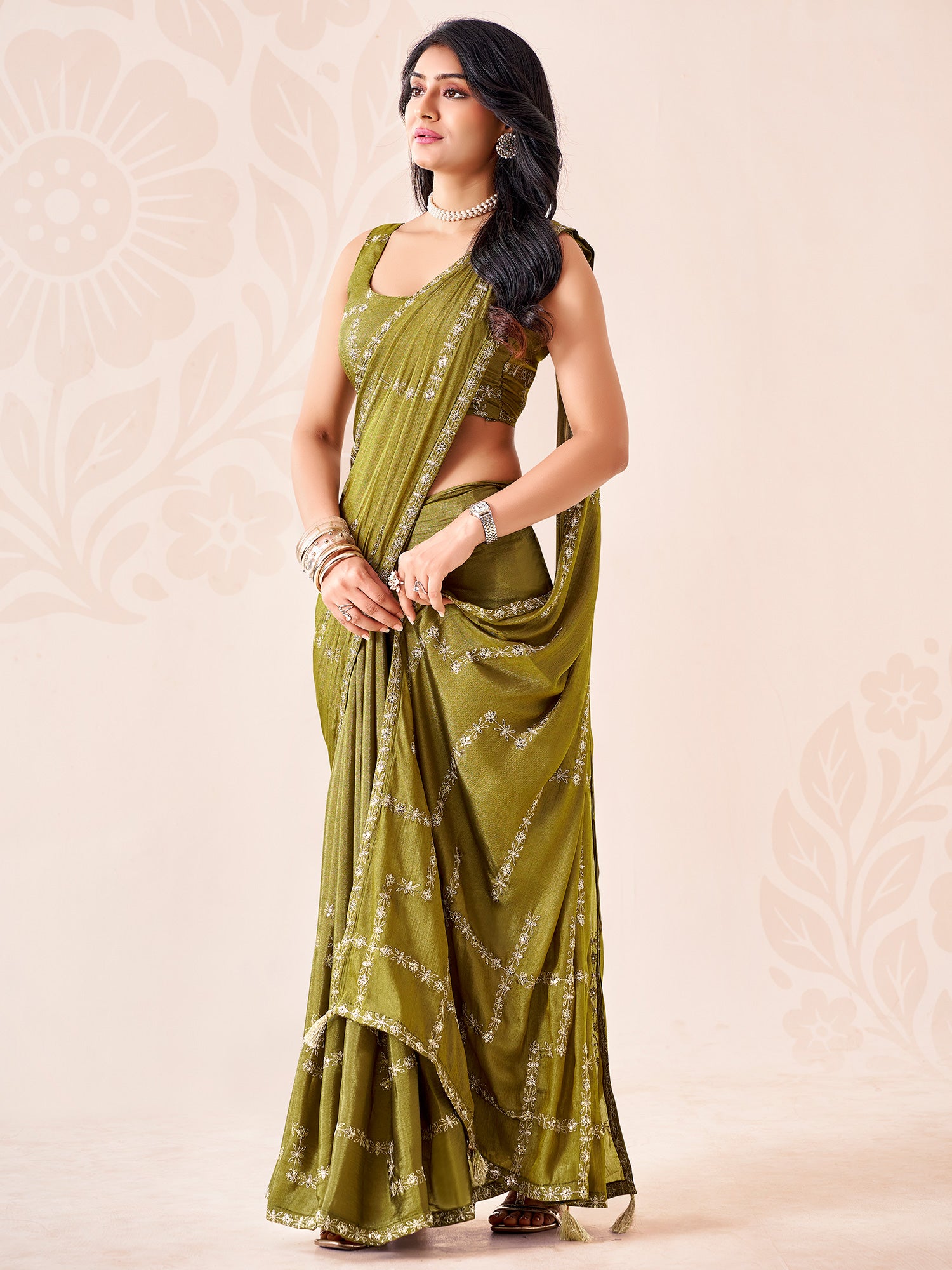 Olive Chiffon saree – detail view 1