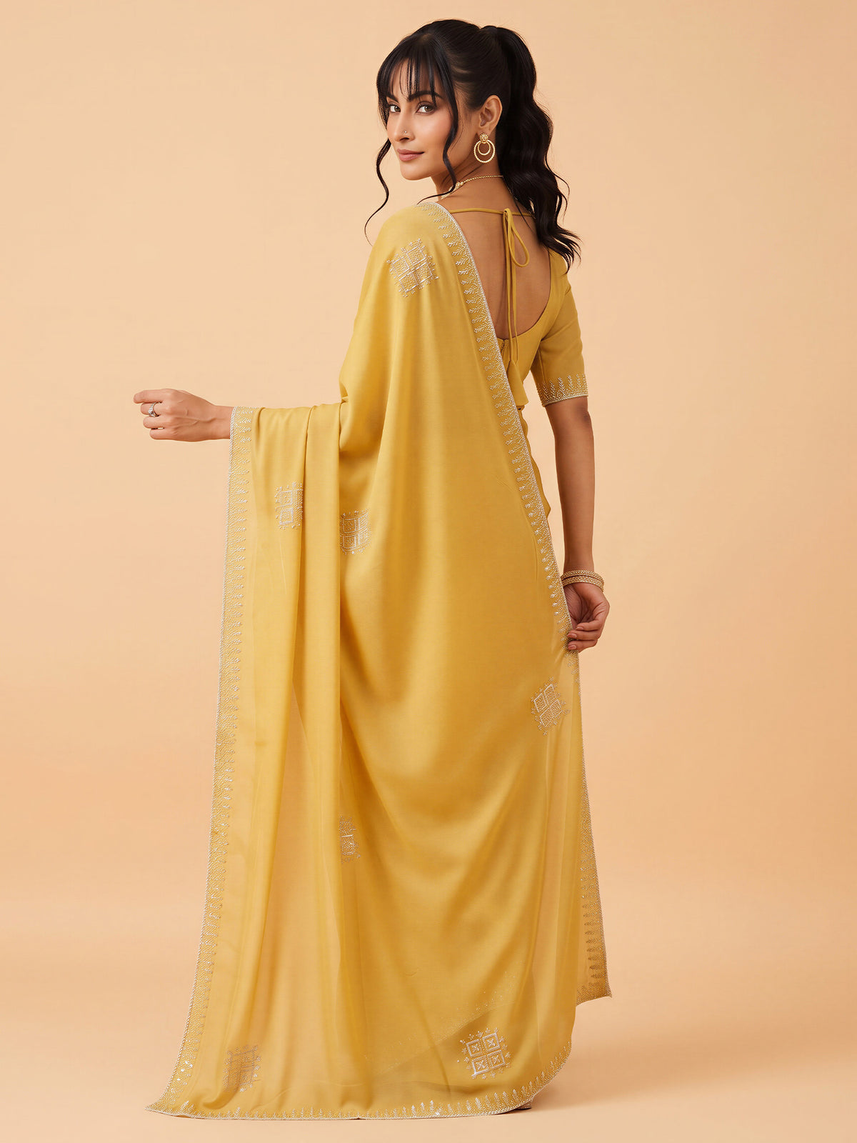 Yellow Georgette saree – detail view 1