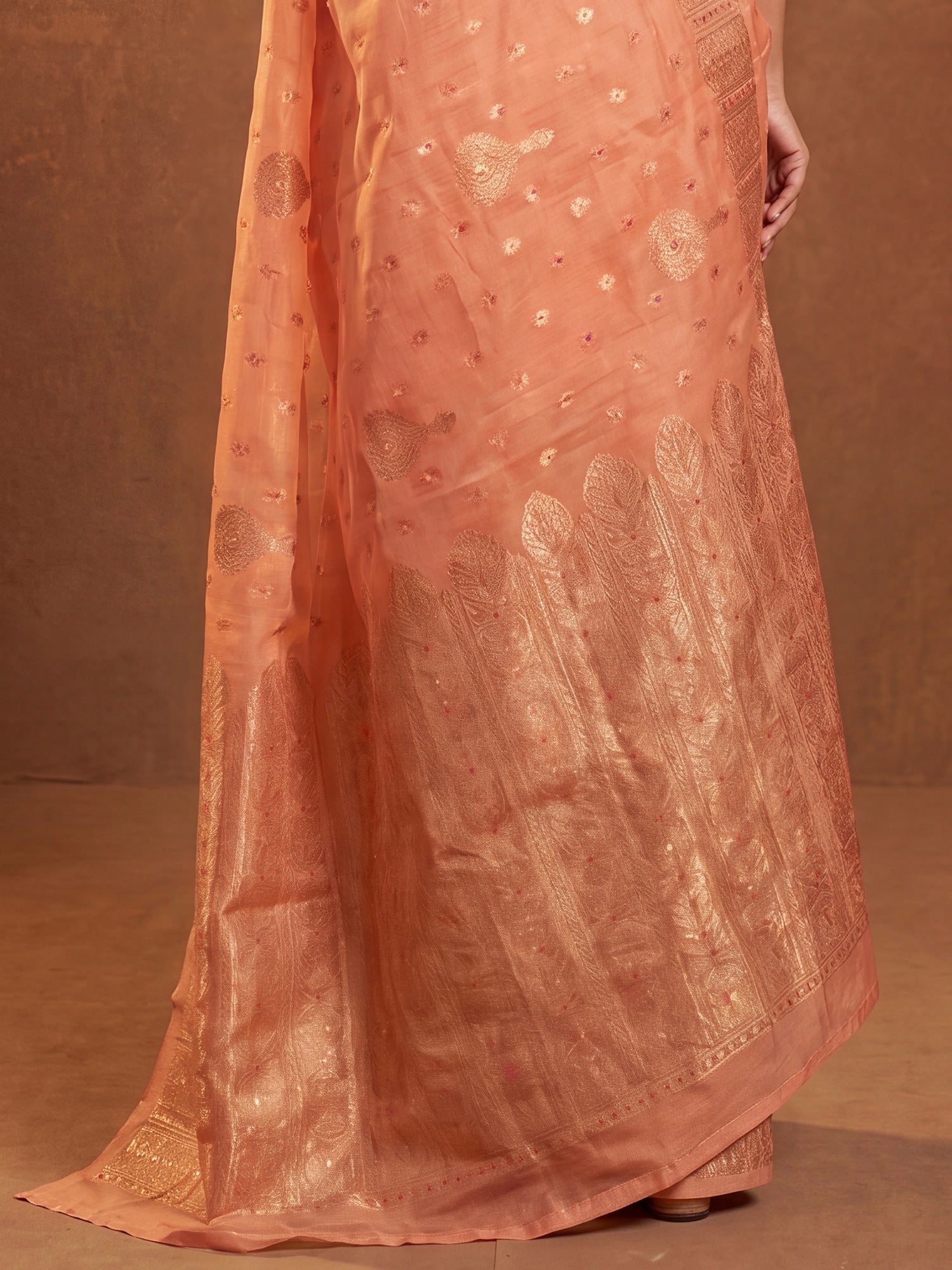 Orange Silk Blend saree – detail view 5