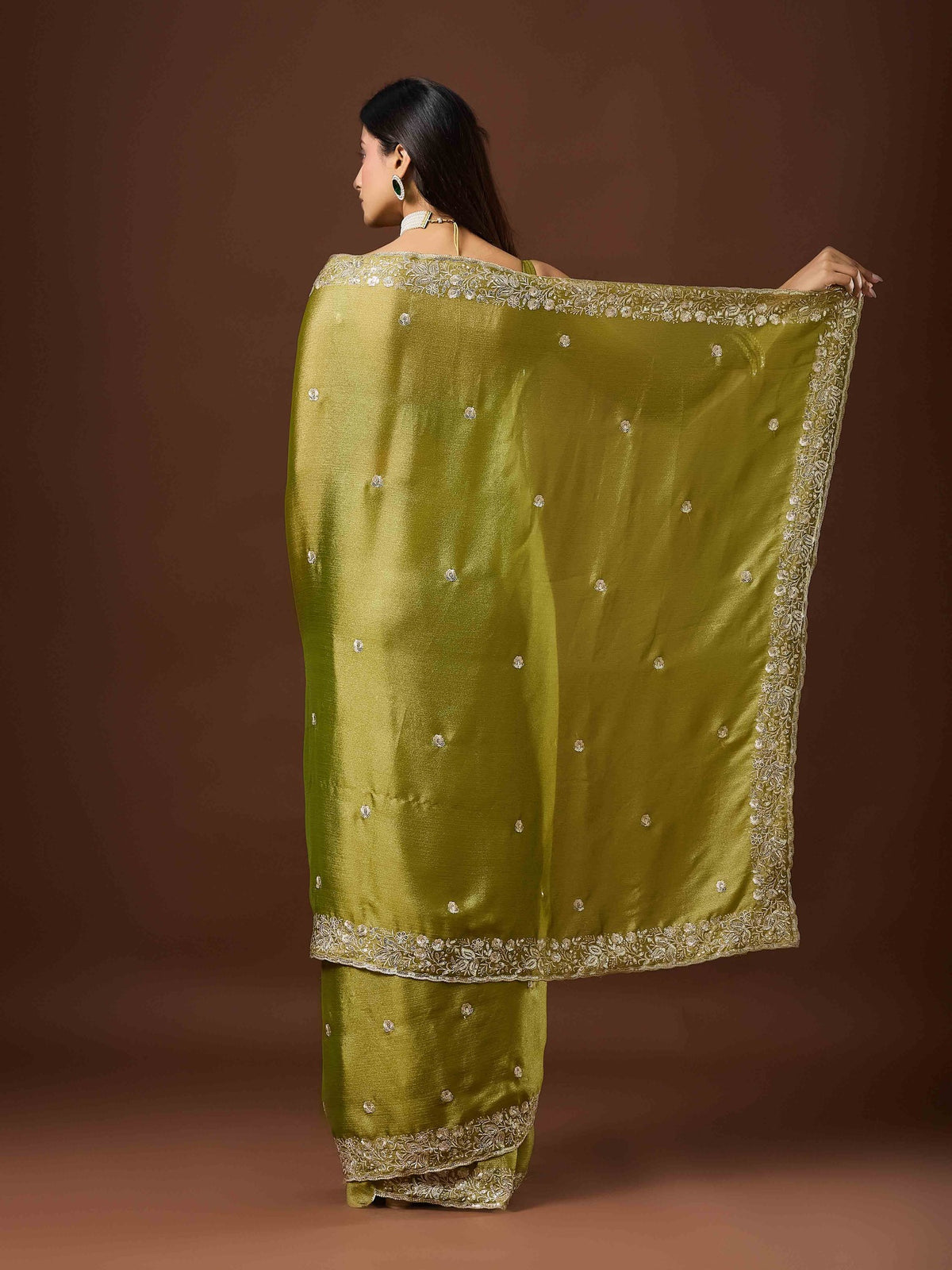 Olive Chinnon saree – detail view 4