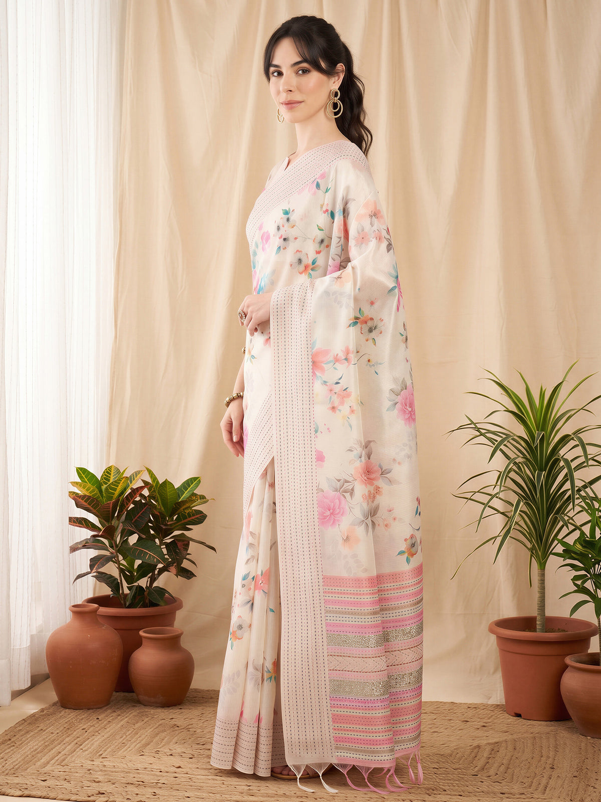 Off White Silk Cotton saree – detail view 2