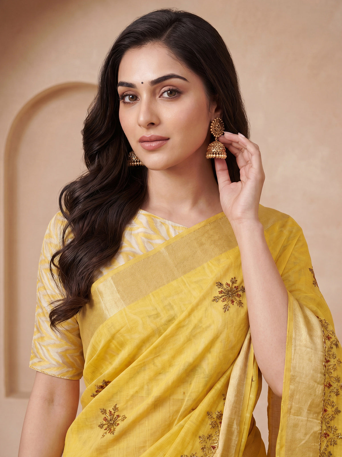 Yellow Cotton Linen saree – detail view 4