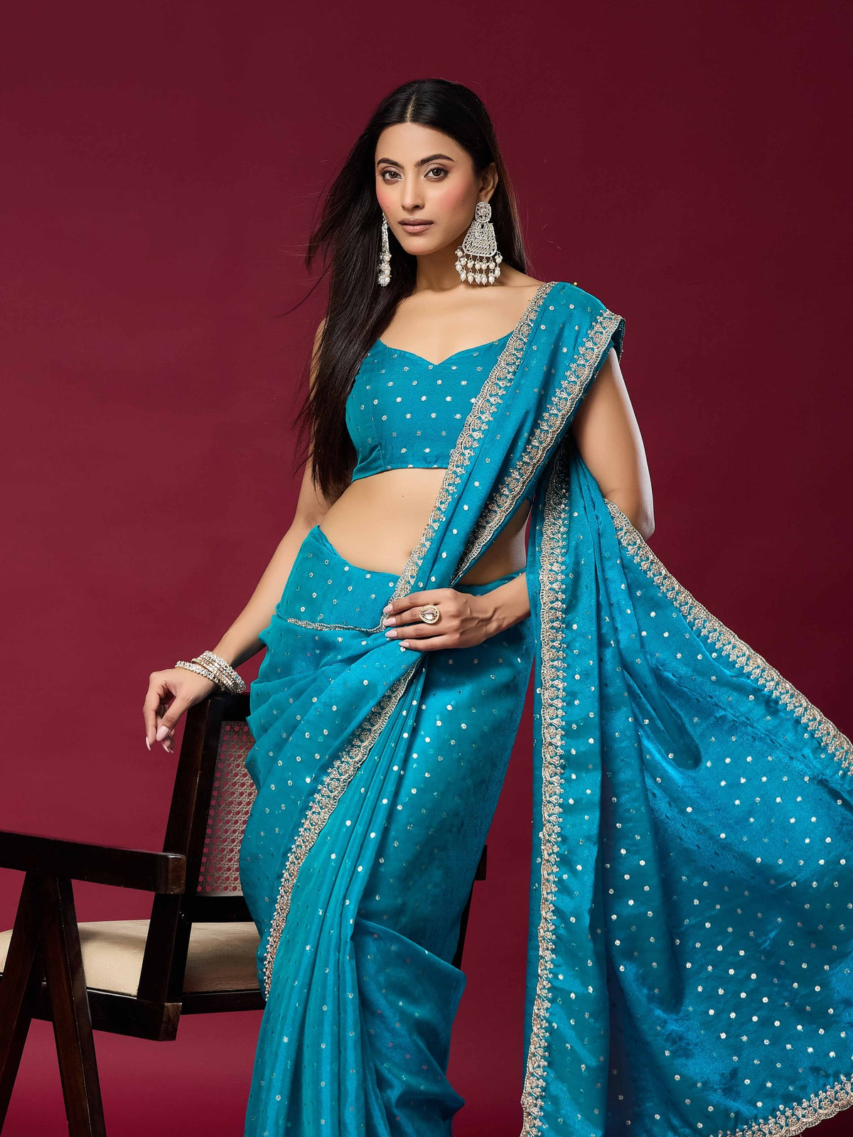 Turquoise Blue Georgette saree – detail view 4
