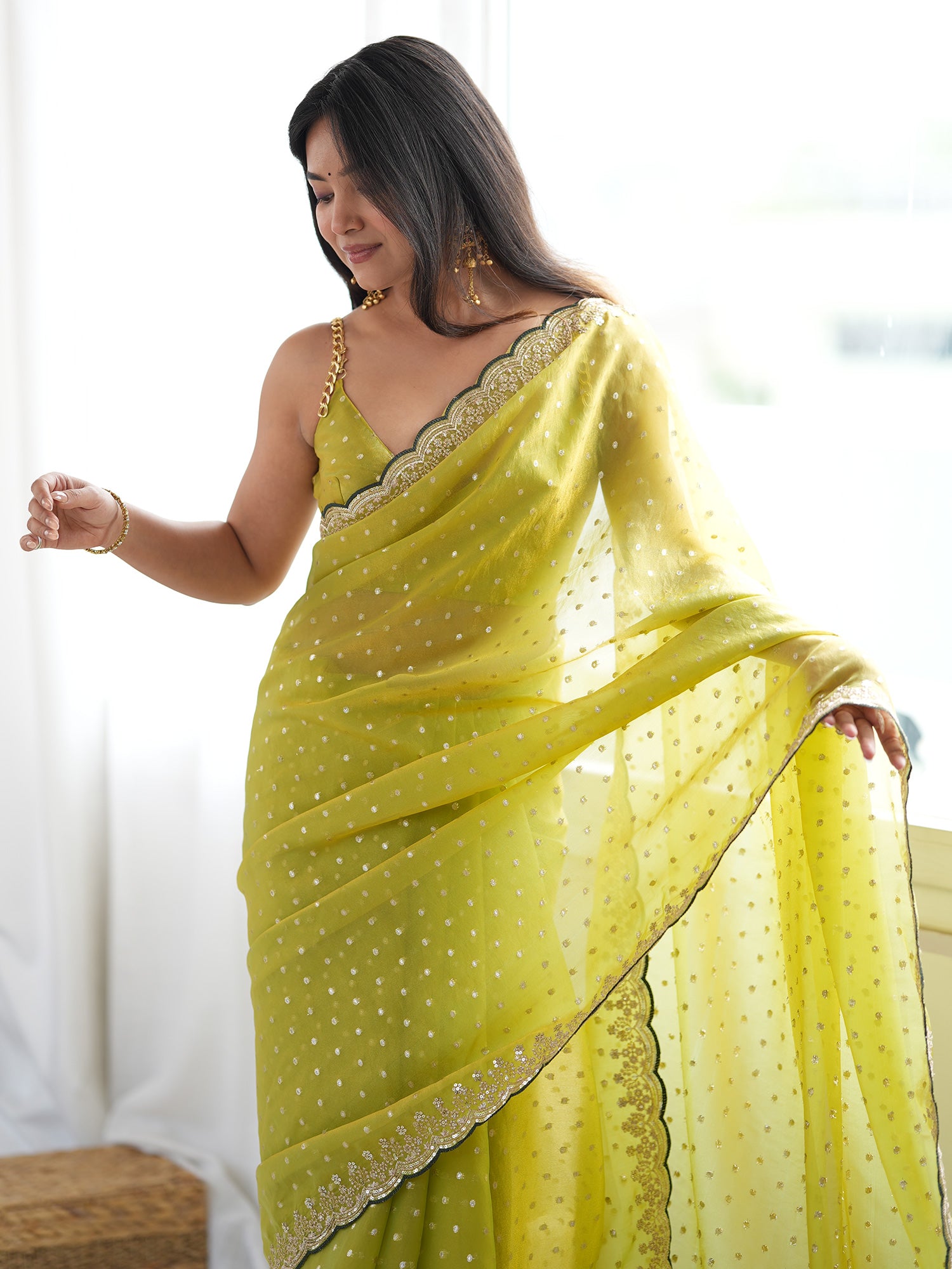Lime Green Silk Blend saree – detail view 4