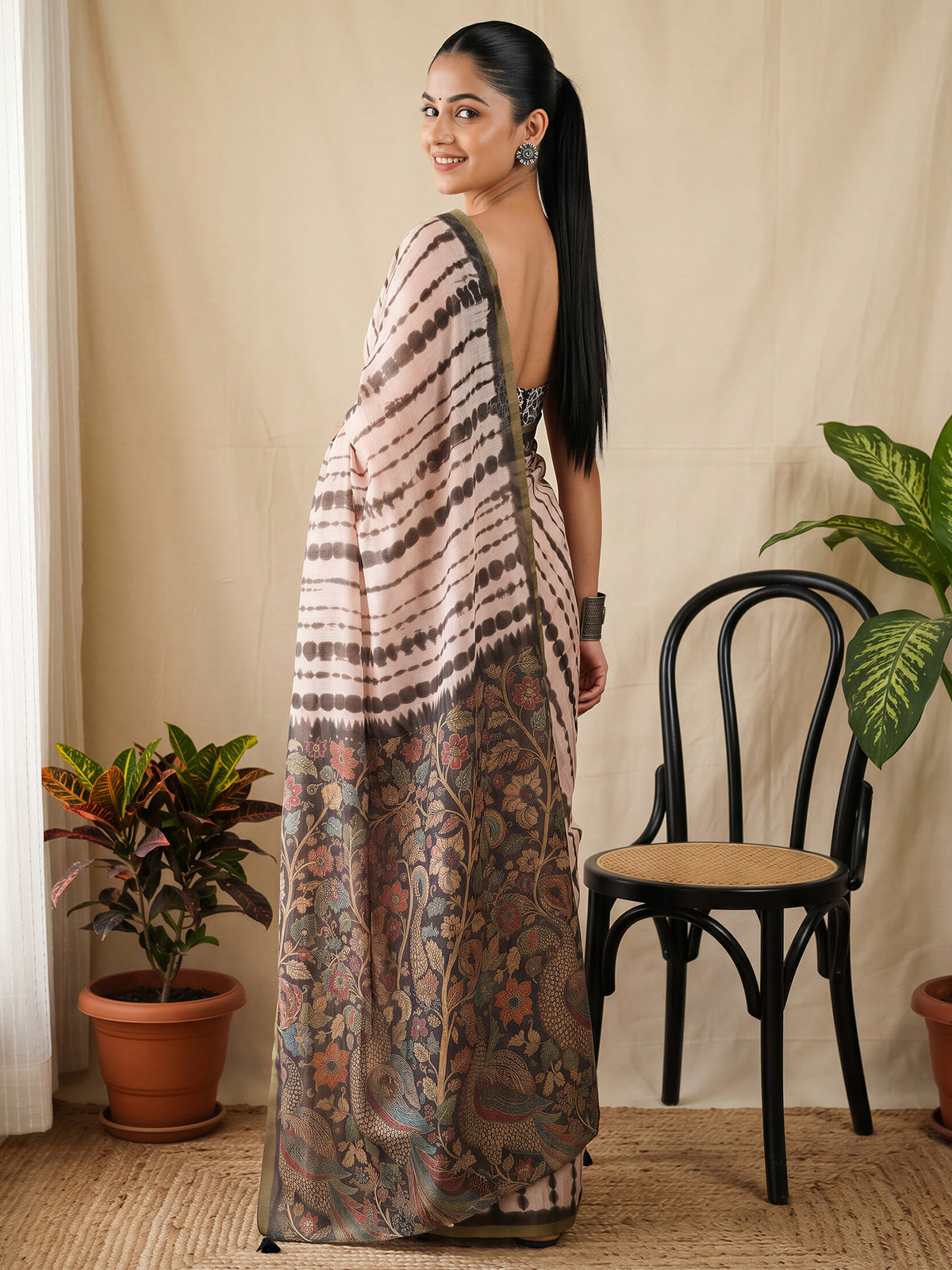 Peach Cotton Blend saree – detail view 1
