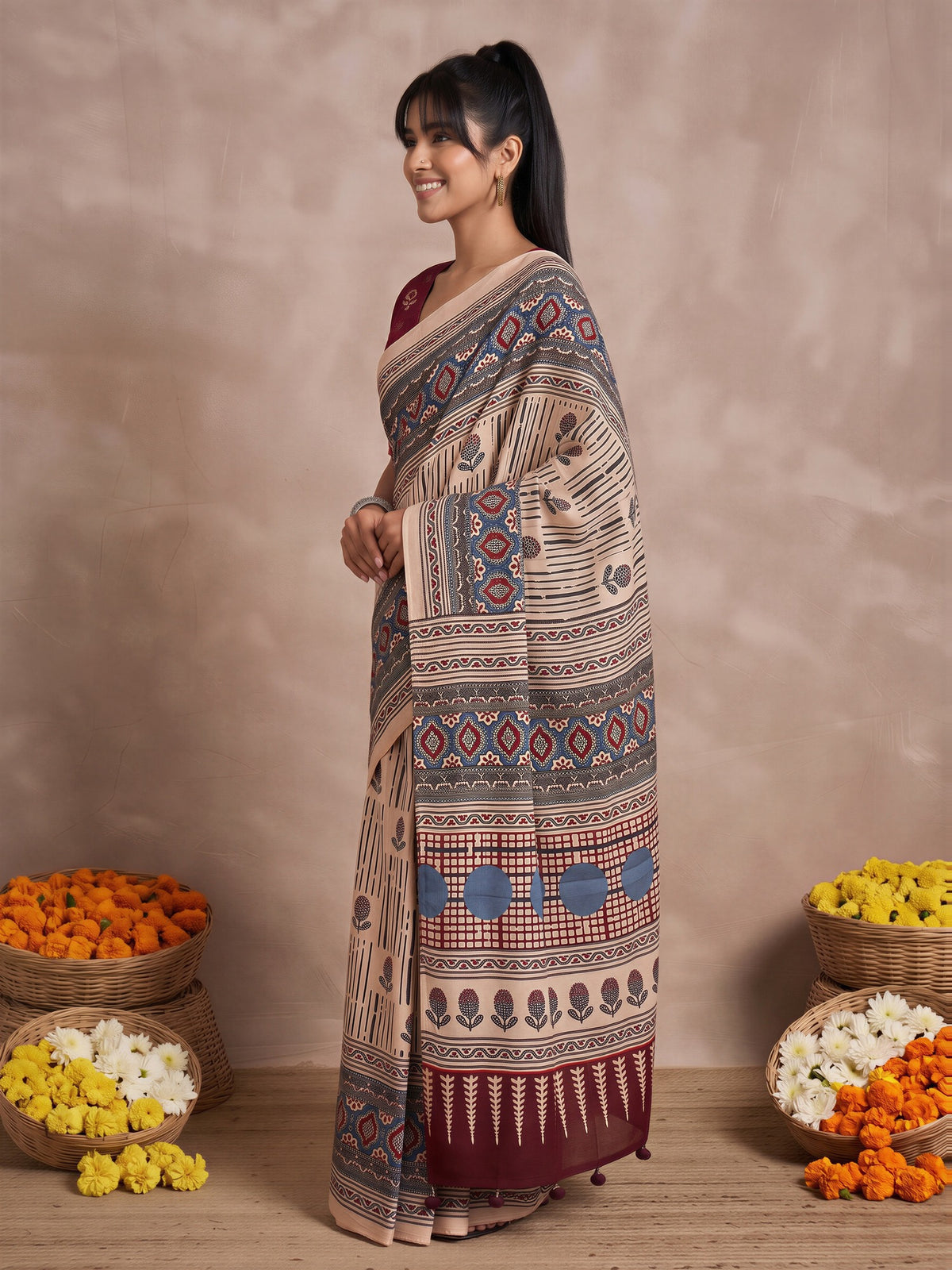 Cream Viscose Silk saree – detail view 2
