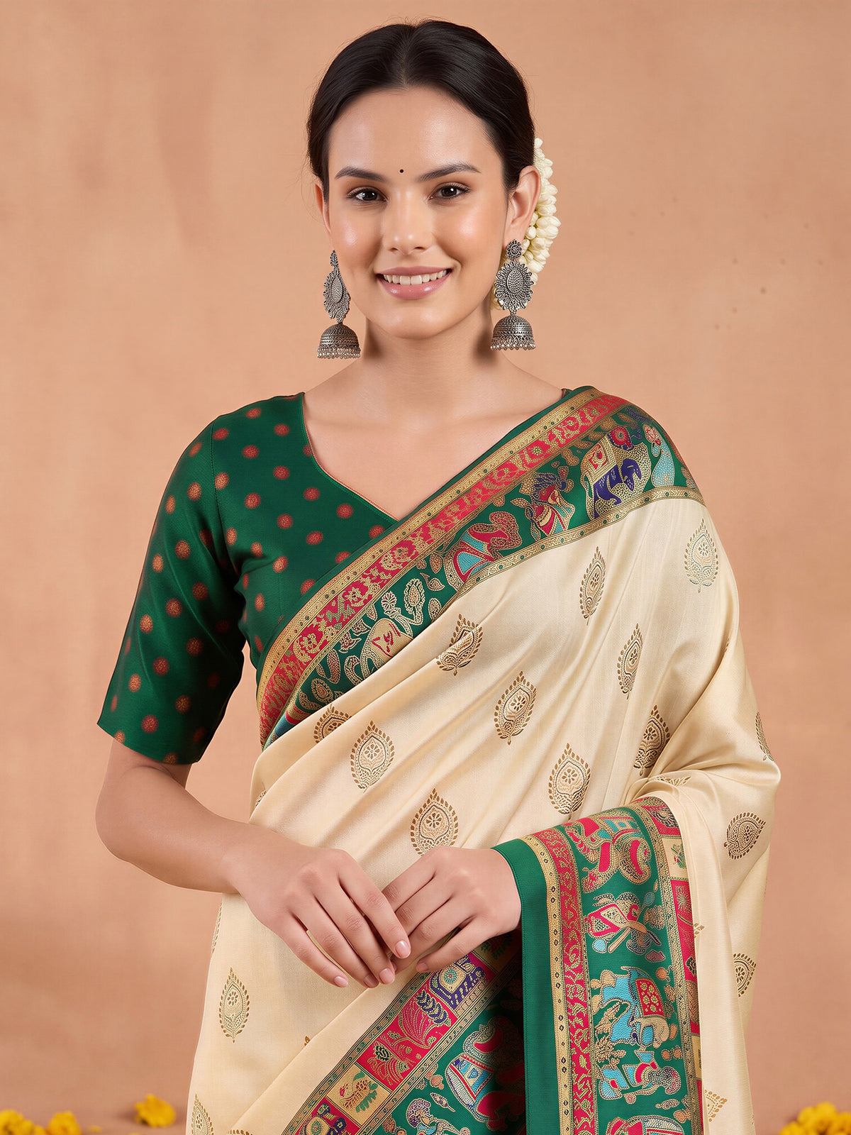 Cream Silk Blend saree – detail view 3