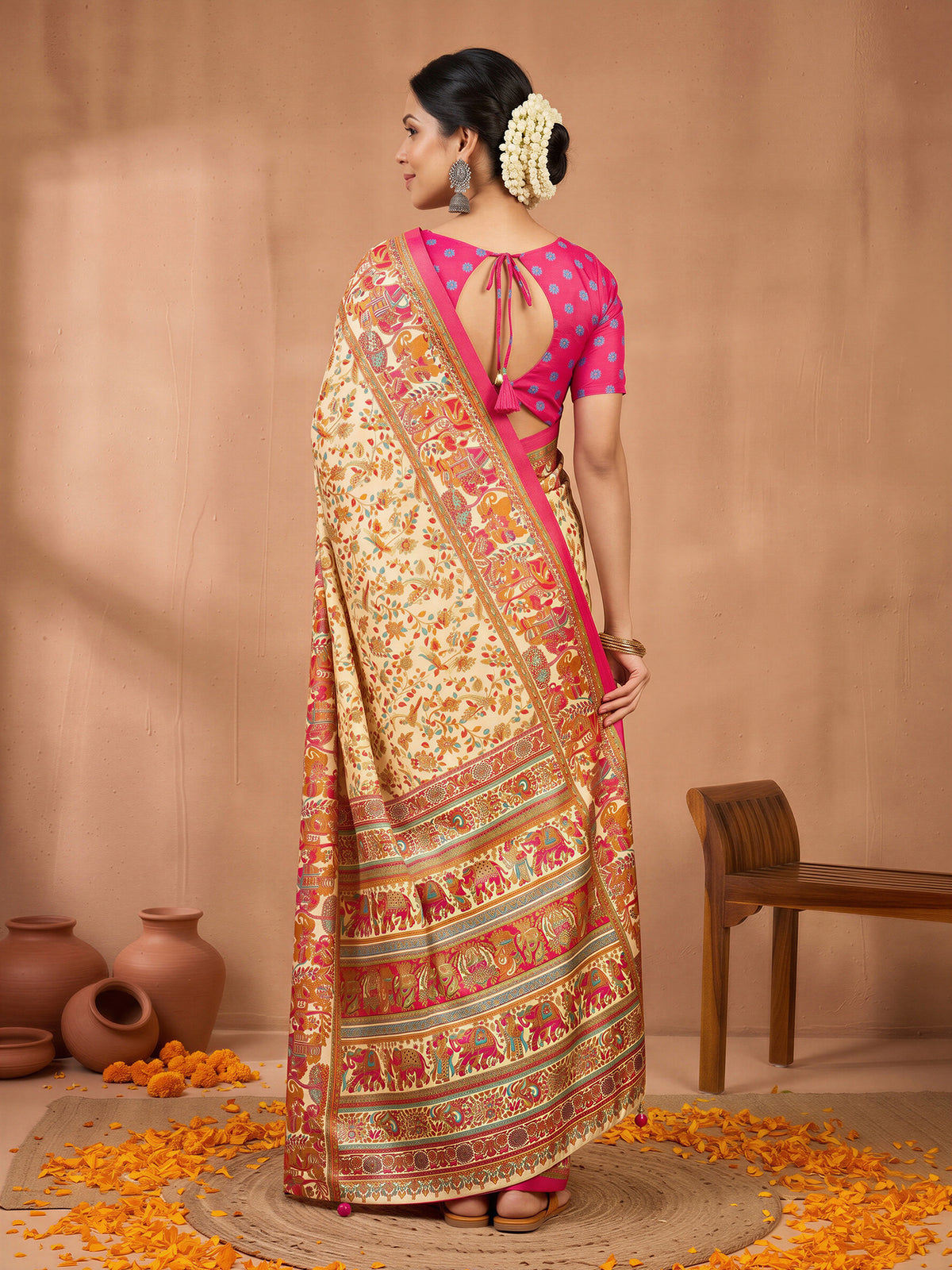 Assorted Silk Blend saree – detail view 1