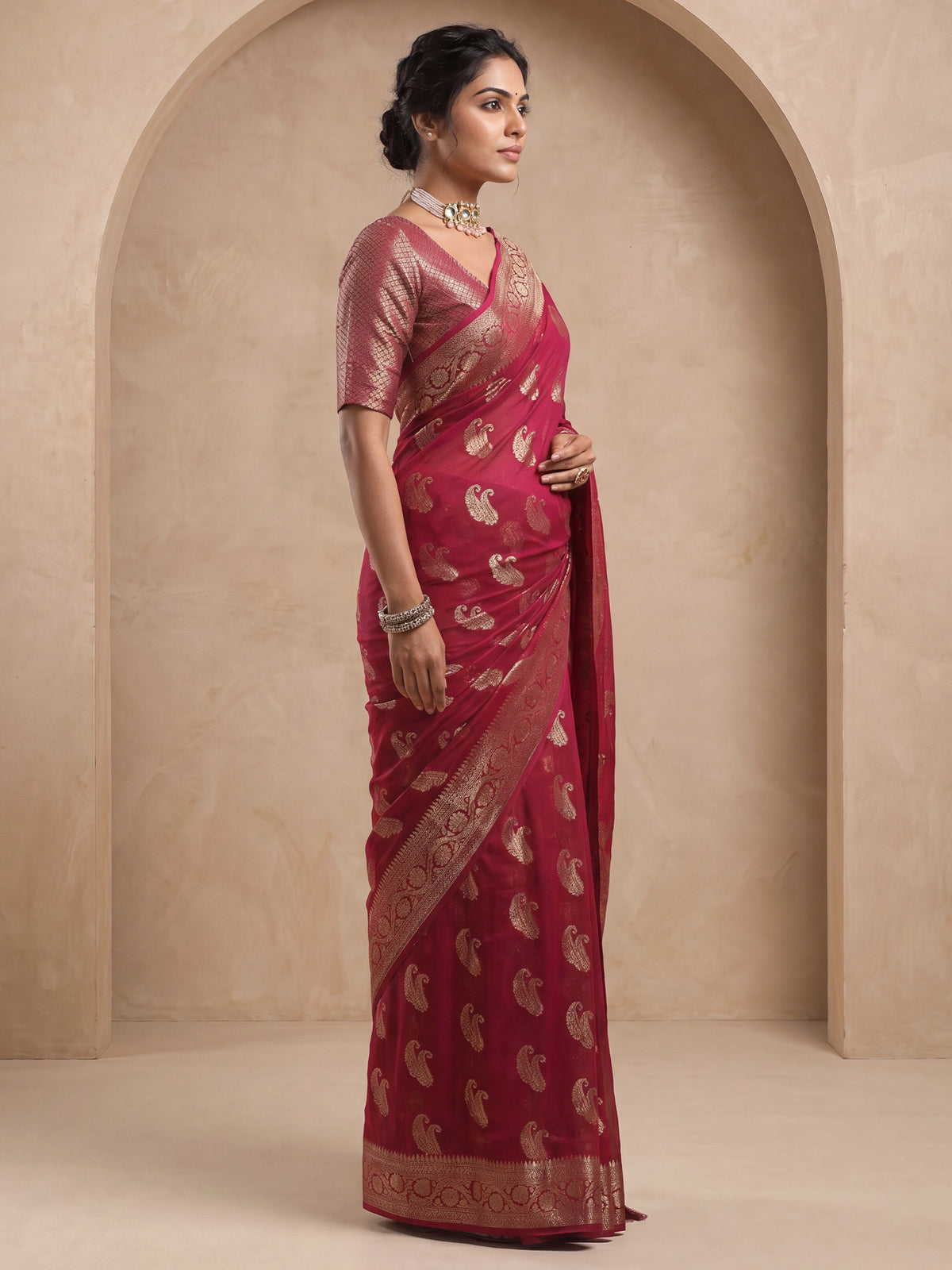 Maroon Georgette saree – detail view 2