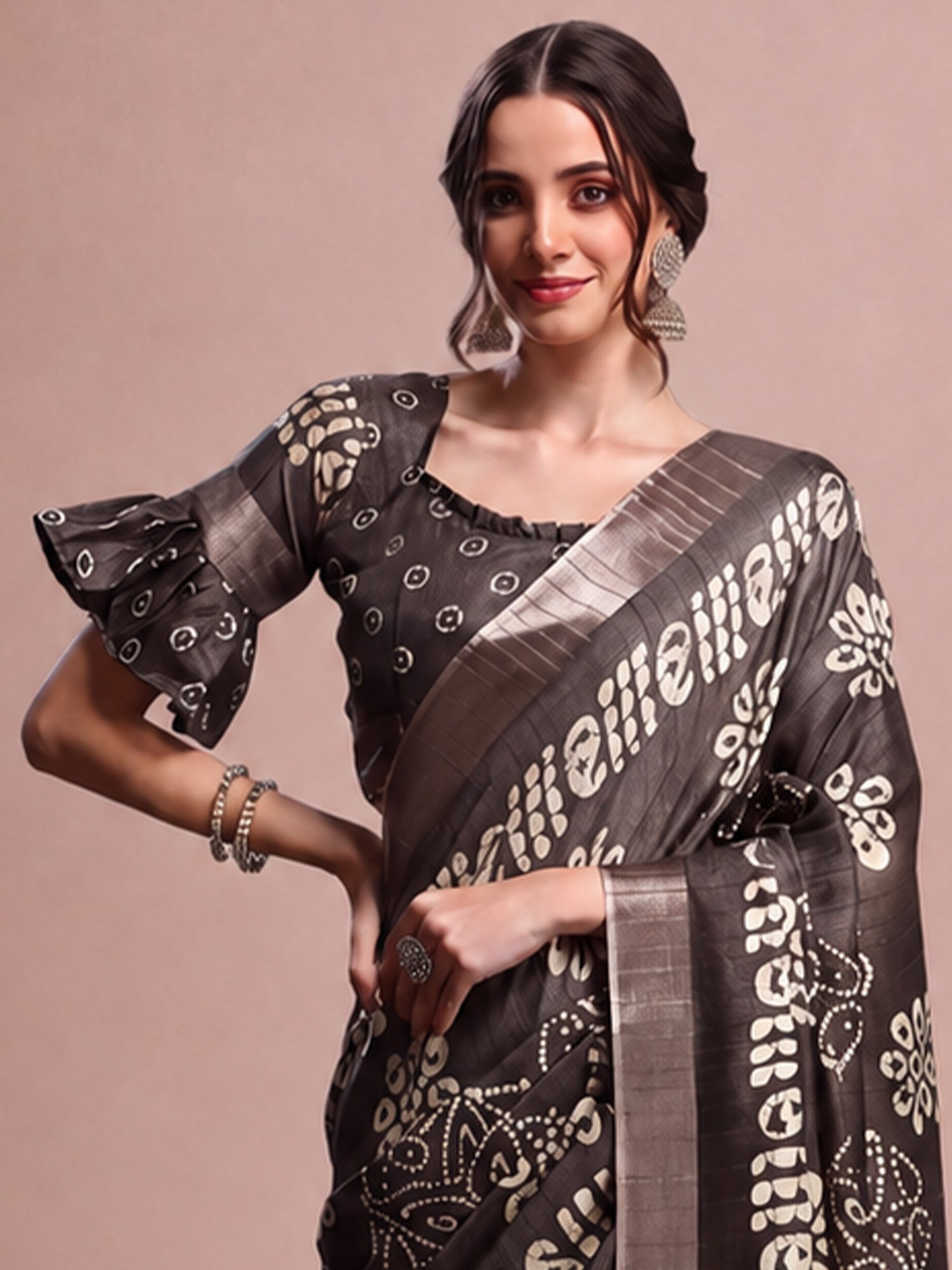 Charcoal Grey Silk Blend saree – detail view 4