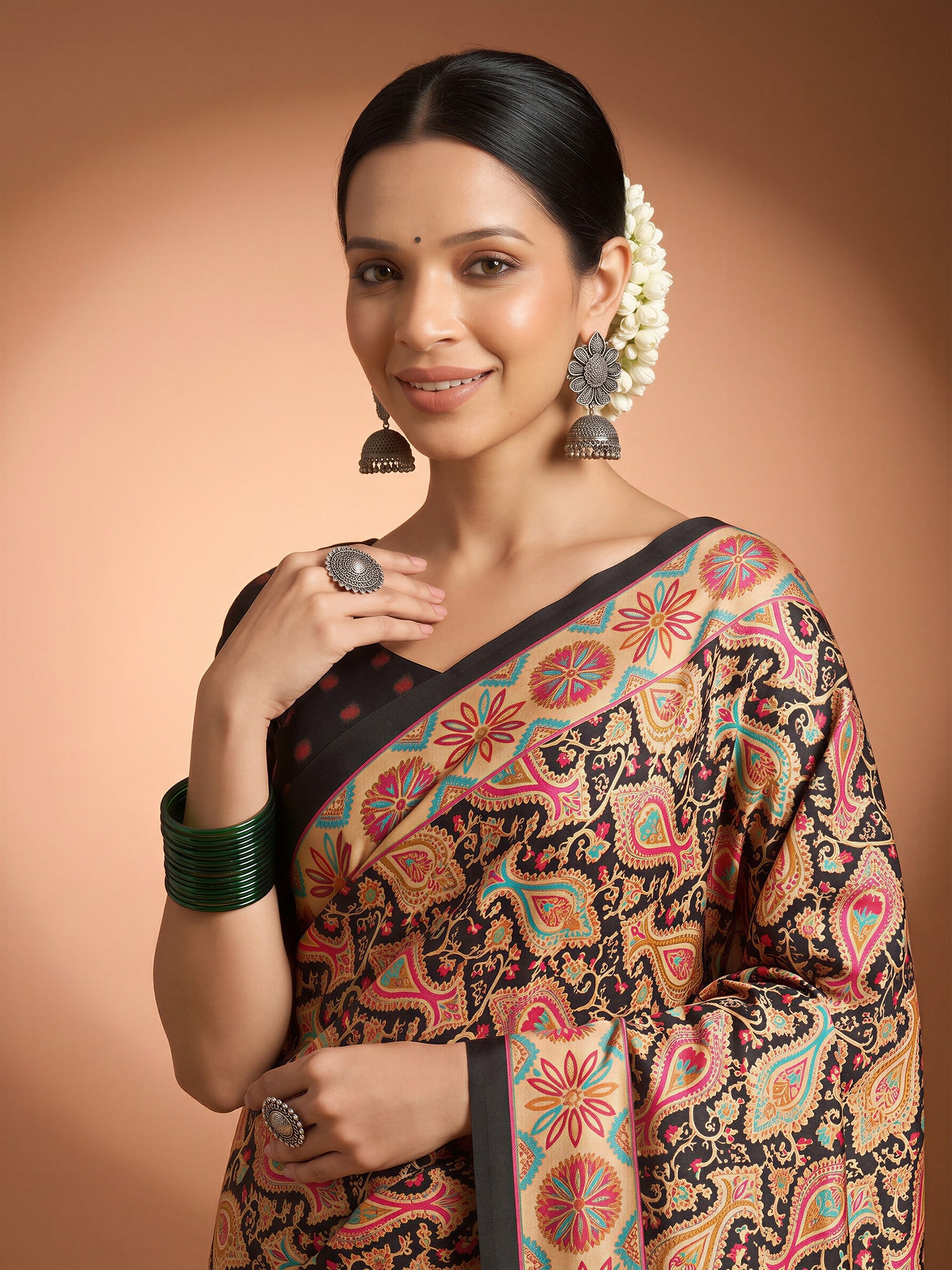 Assorted Silk Blend saree – detail view 4