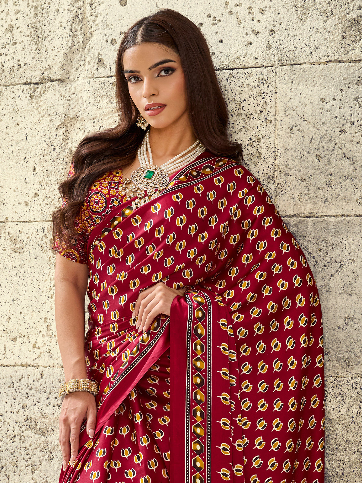 Maroon Satin saree – detail view 4