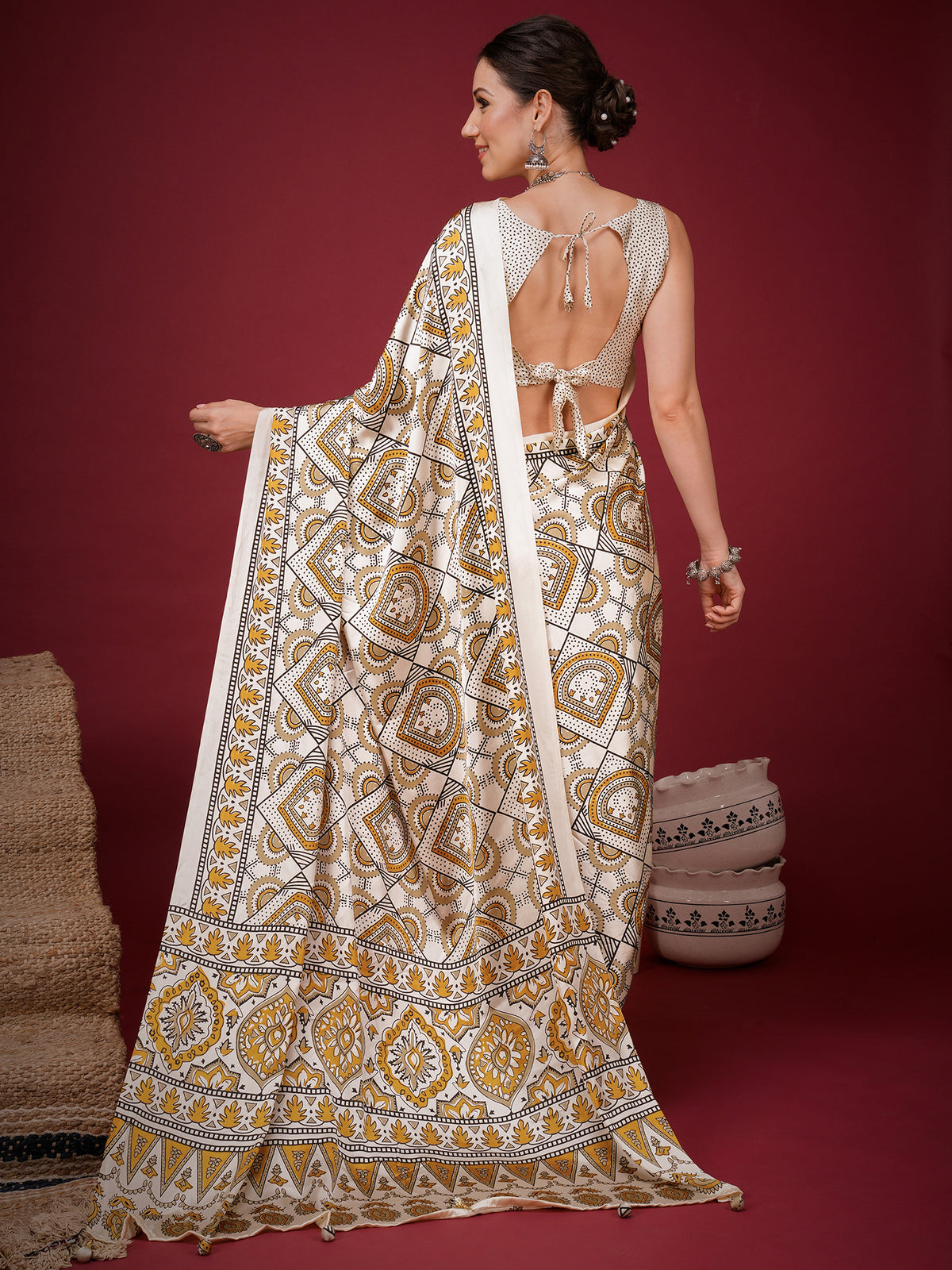 Off White Satin saree – detail view 1