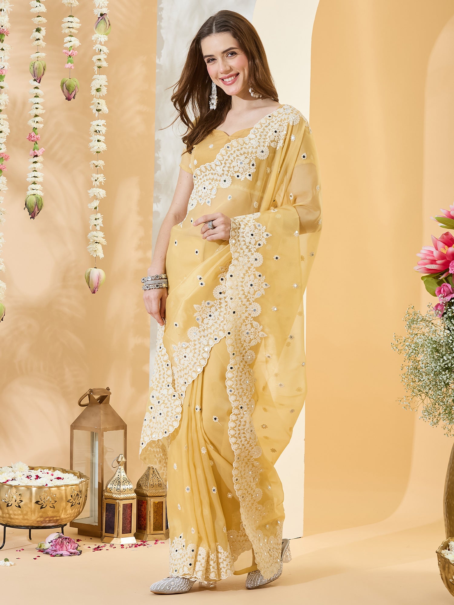 Yellow Organza saree – detail view 3