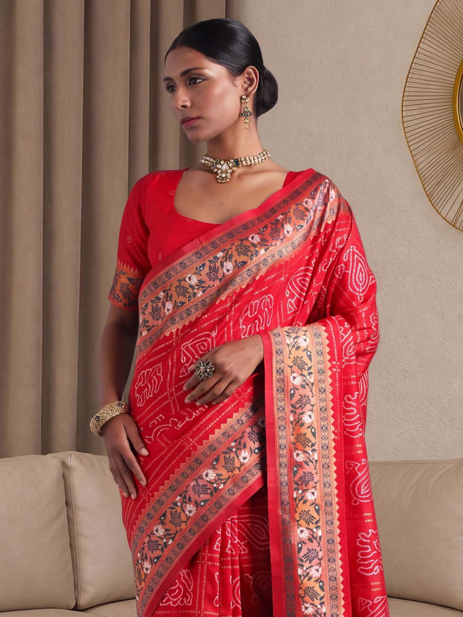 Red Dola Silk saree – detail view 4