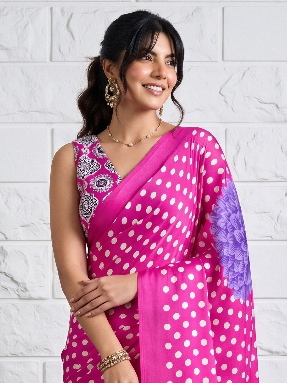 Magenta Satin saree – detail view 4