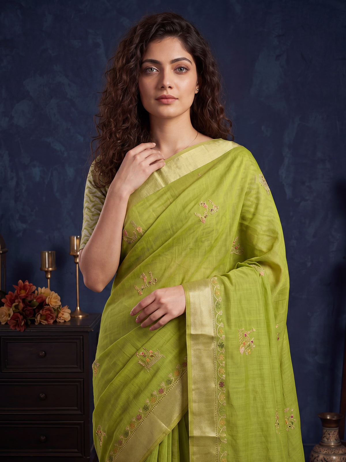 Lime Green Cotton Linen saree – detail view 4