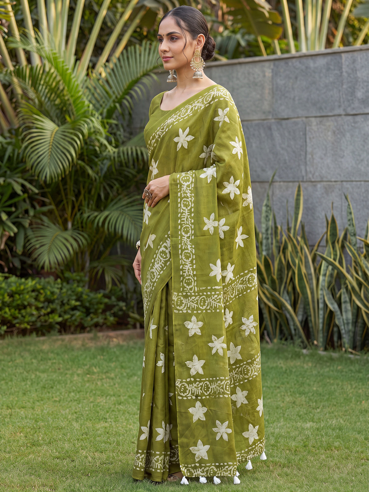 Olive Cotton saree – detail view 2