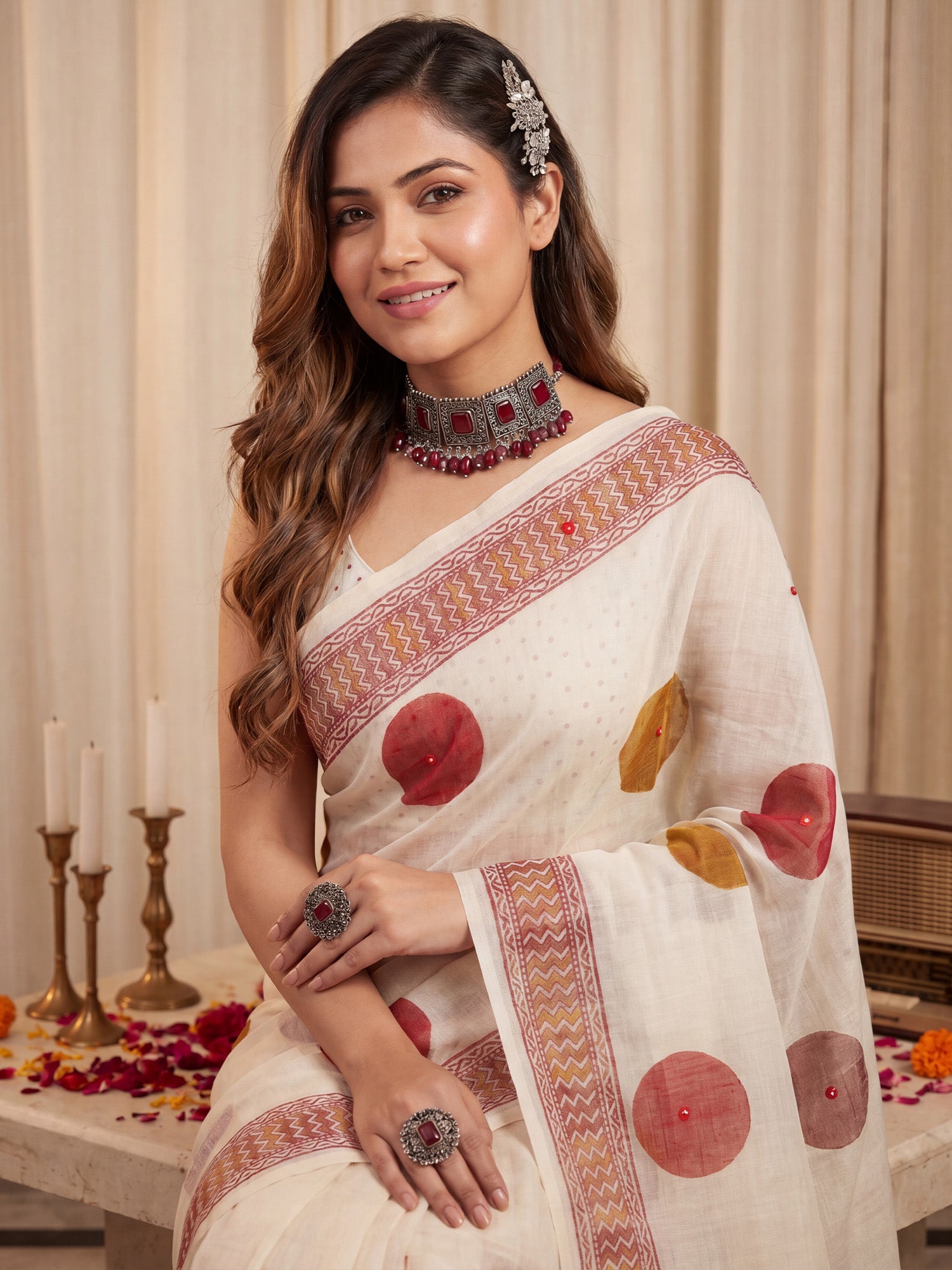 Off White Linen saree – detail view 4