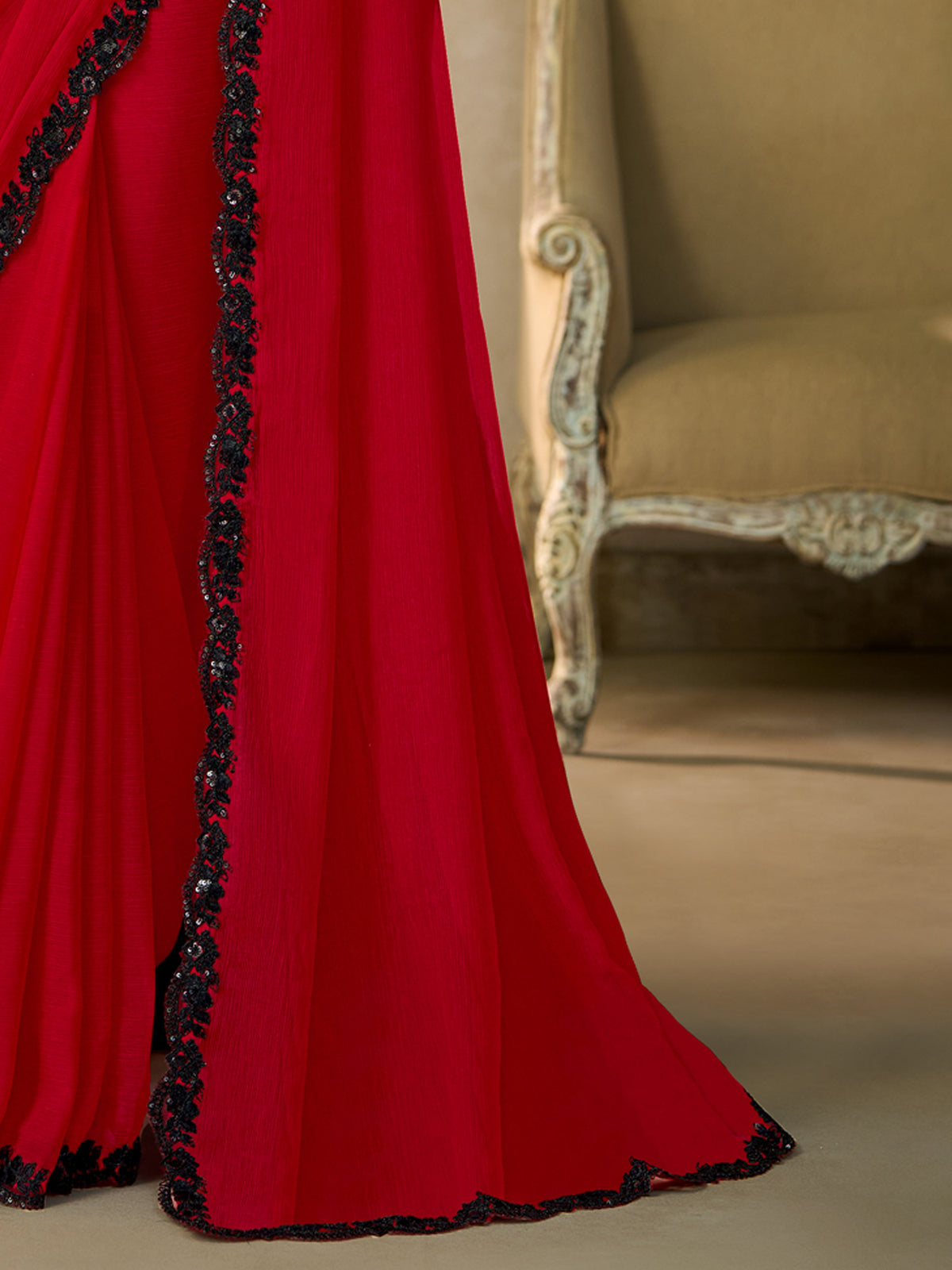 Red Chiffon saree – detail view 4