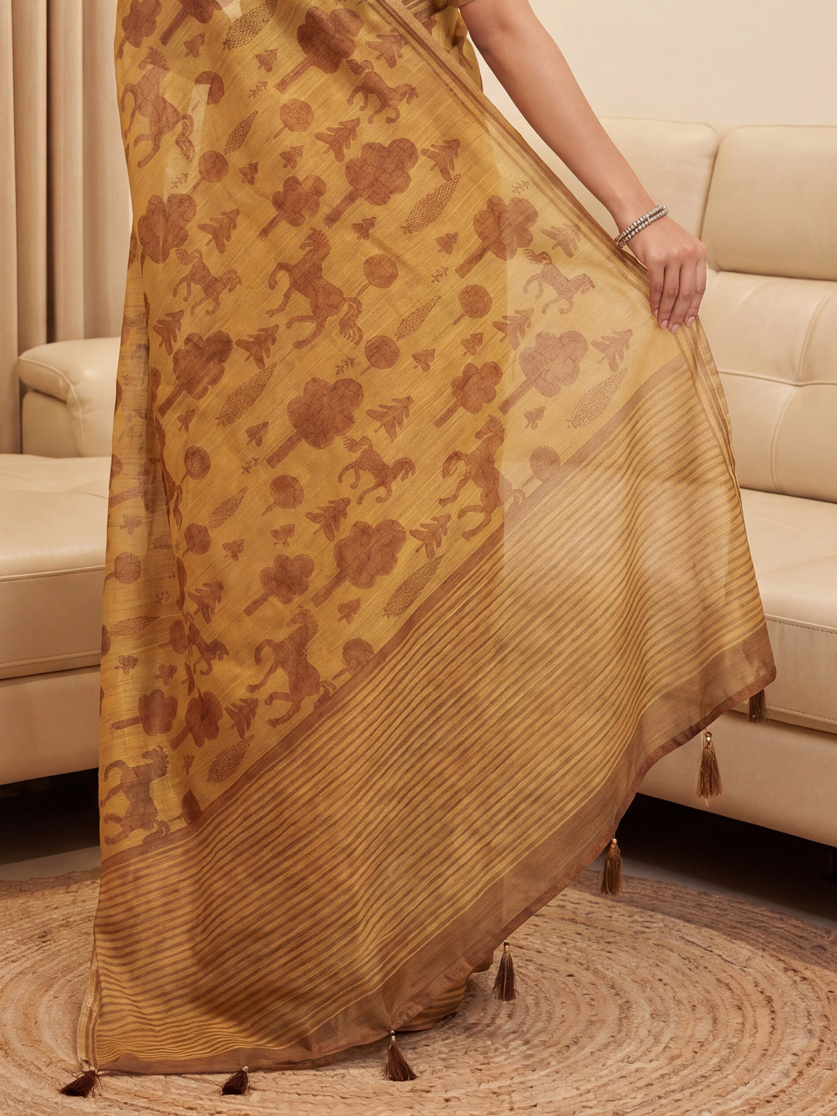 Camel Brown Cotton Linen saree – detail view 5