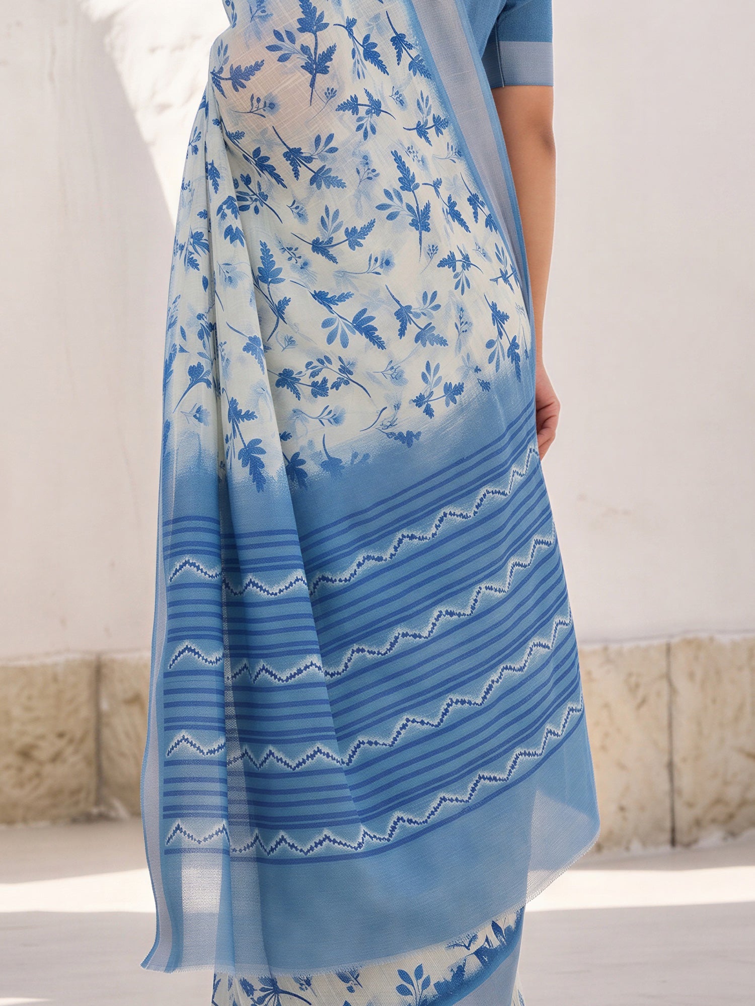 Off White Cotton Linen saree – detail view 5