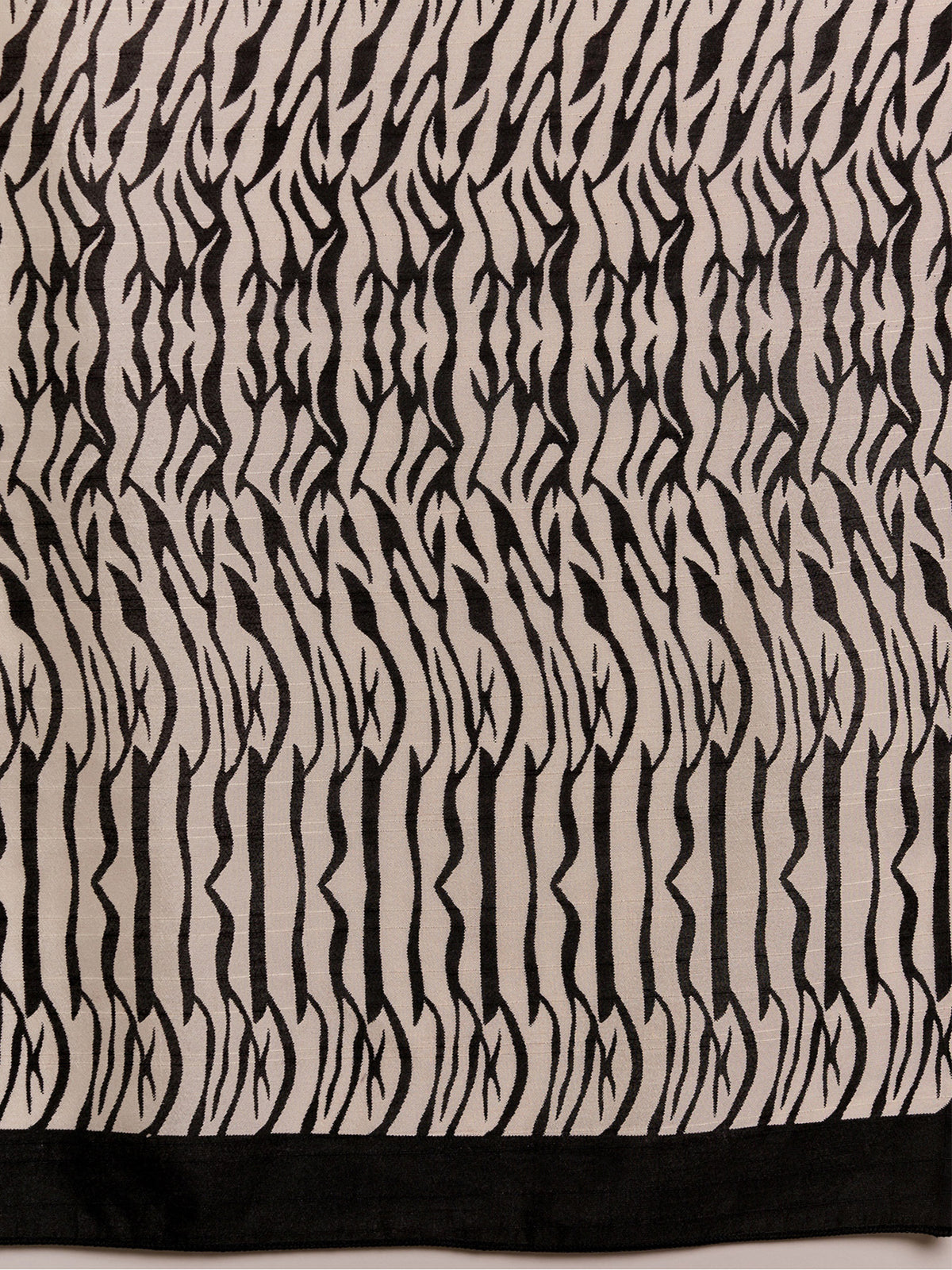 Black Bhagalpuri Silk saree – detail view 5