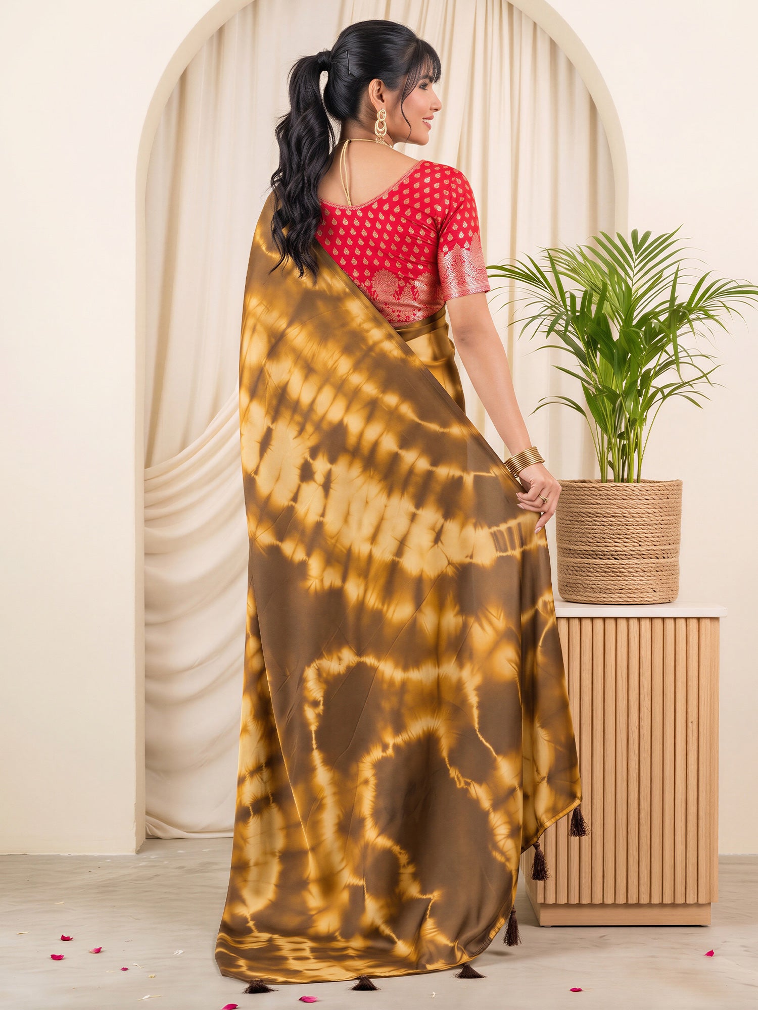 Brown Satin Silk saree – detail view 1