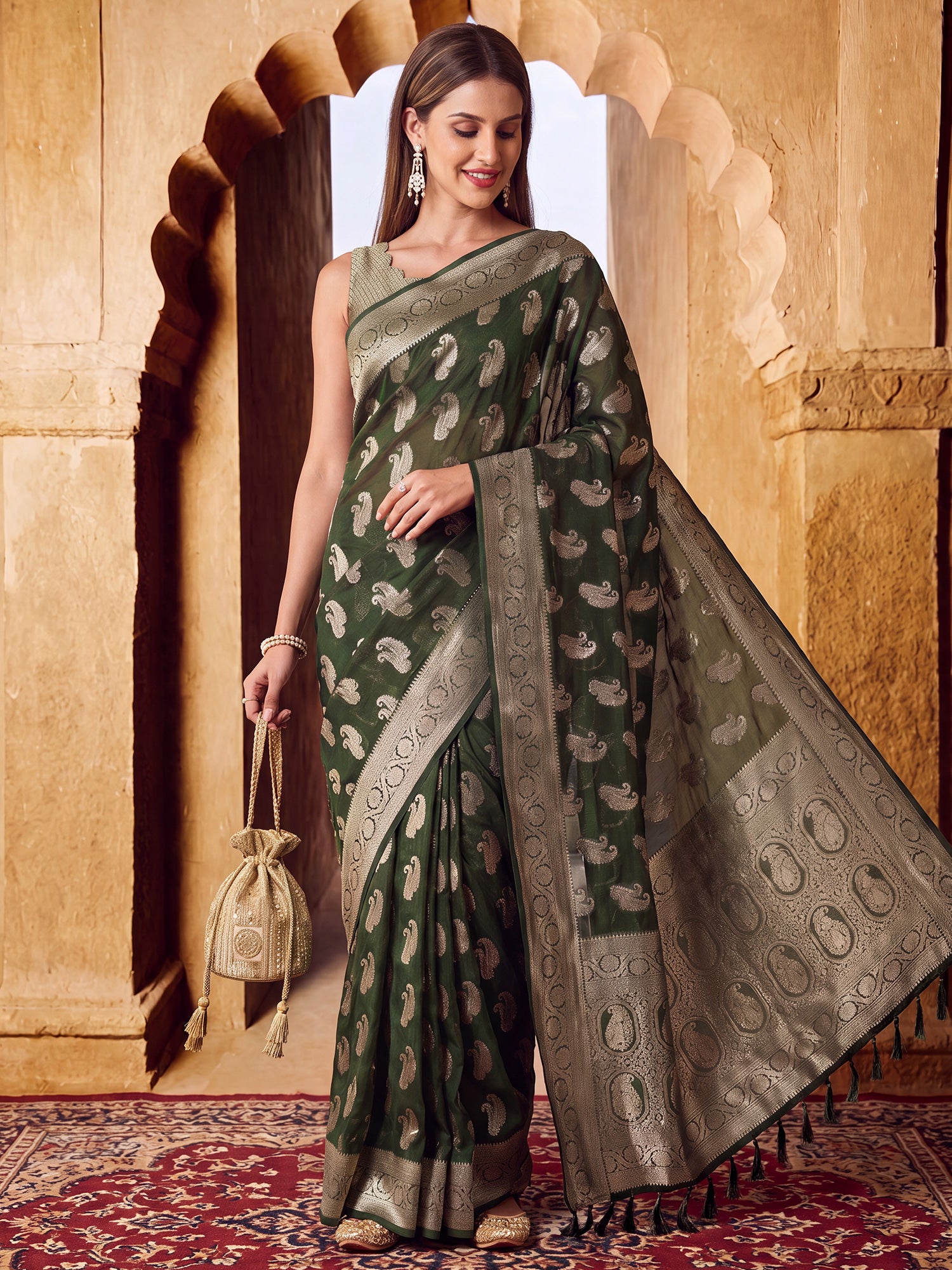 Green Georgette saree – detail view 3