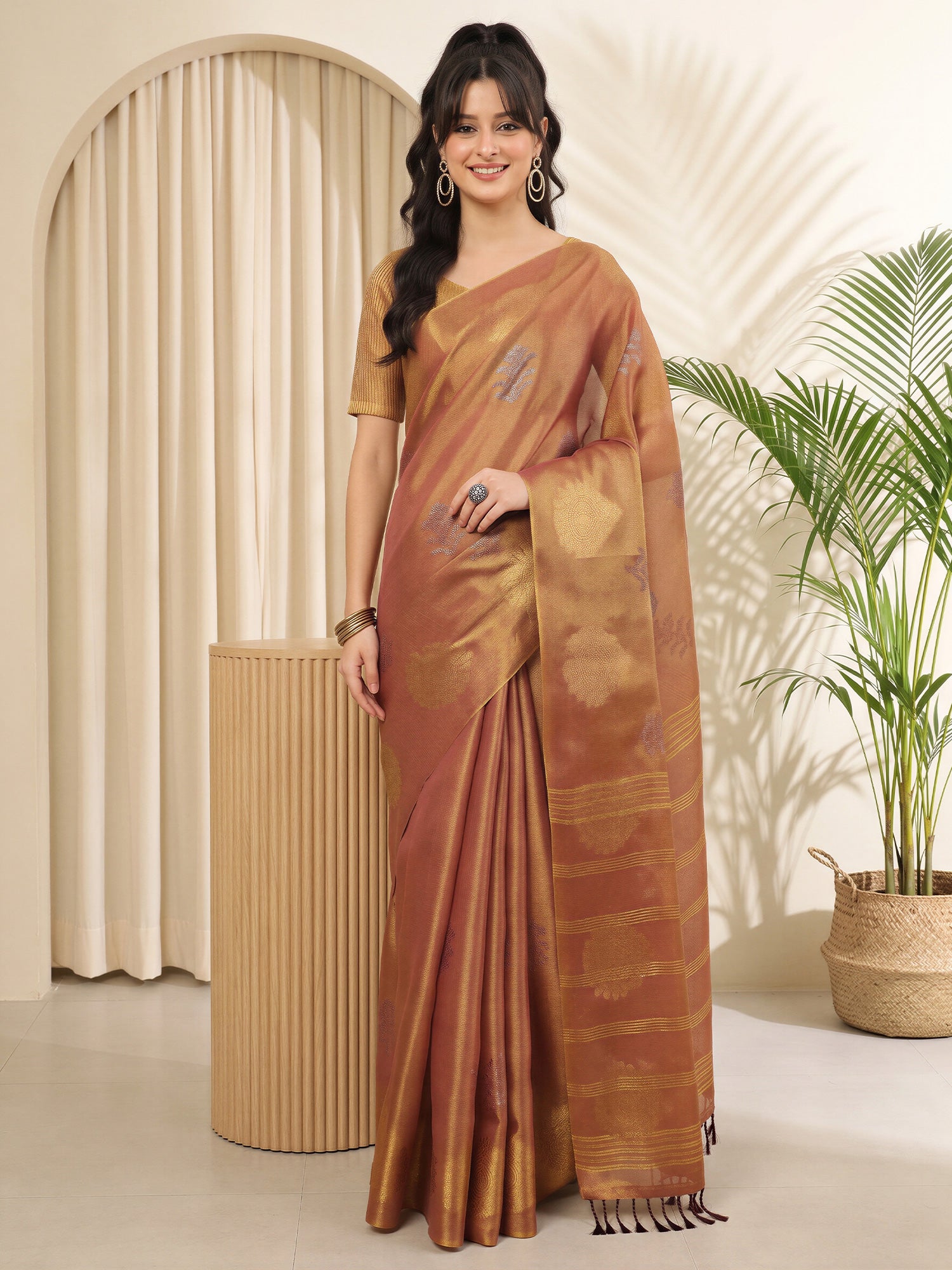 Metallic Linen saree – detail view 3