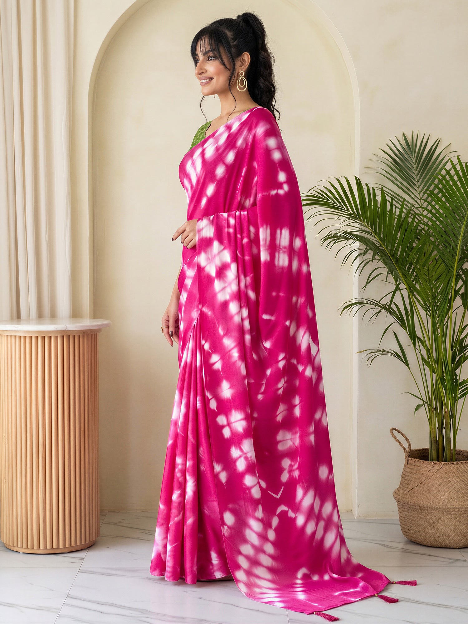 Pink Satin Silk saree – detail view 3