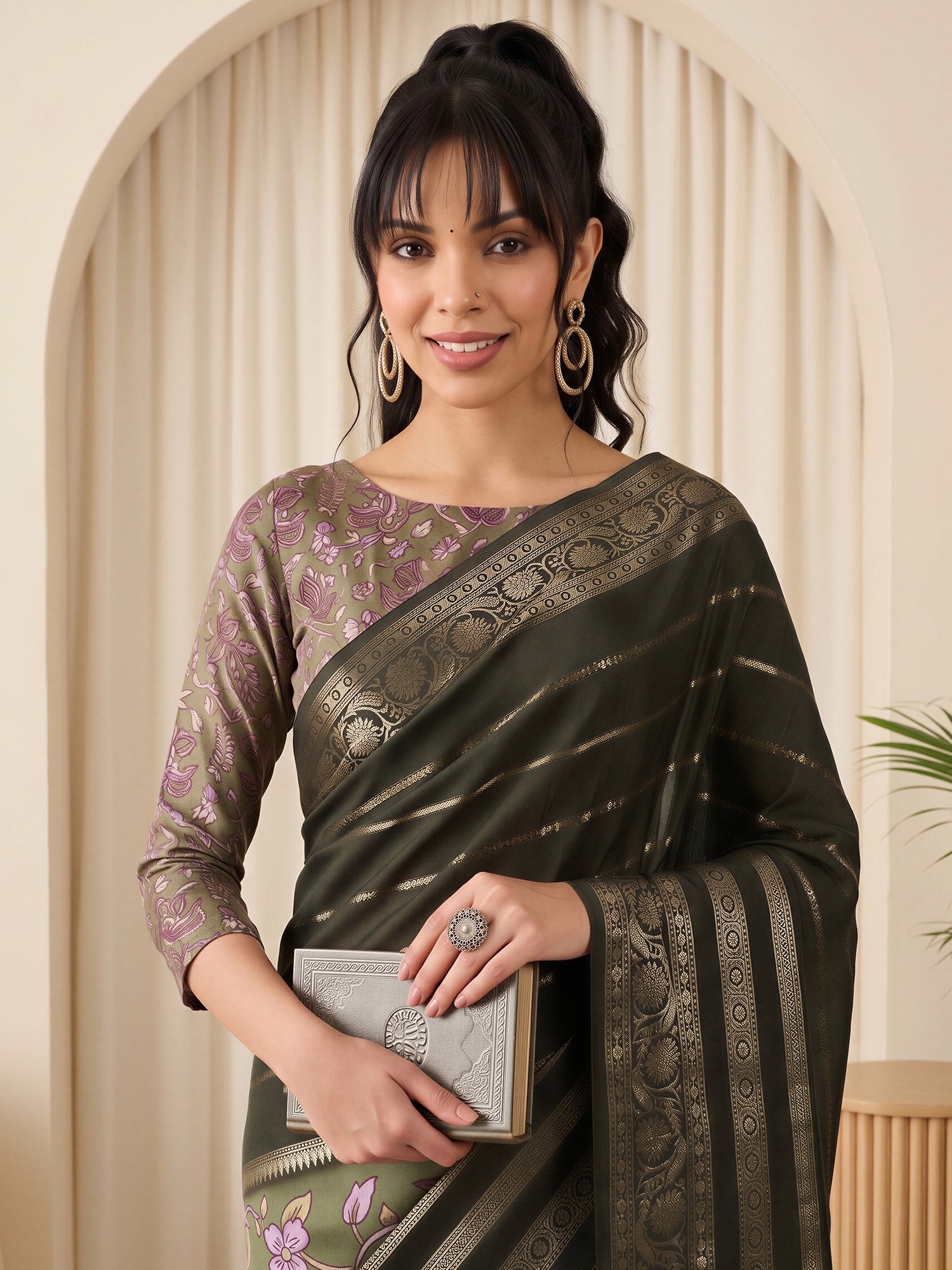 Green Viscose Silk saree – detail view 4