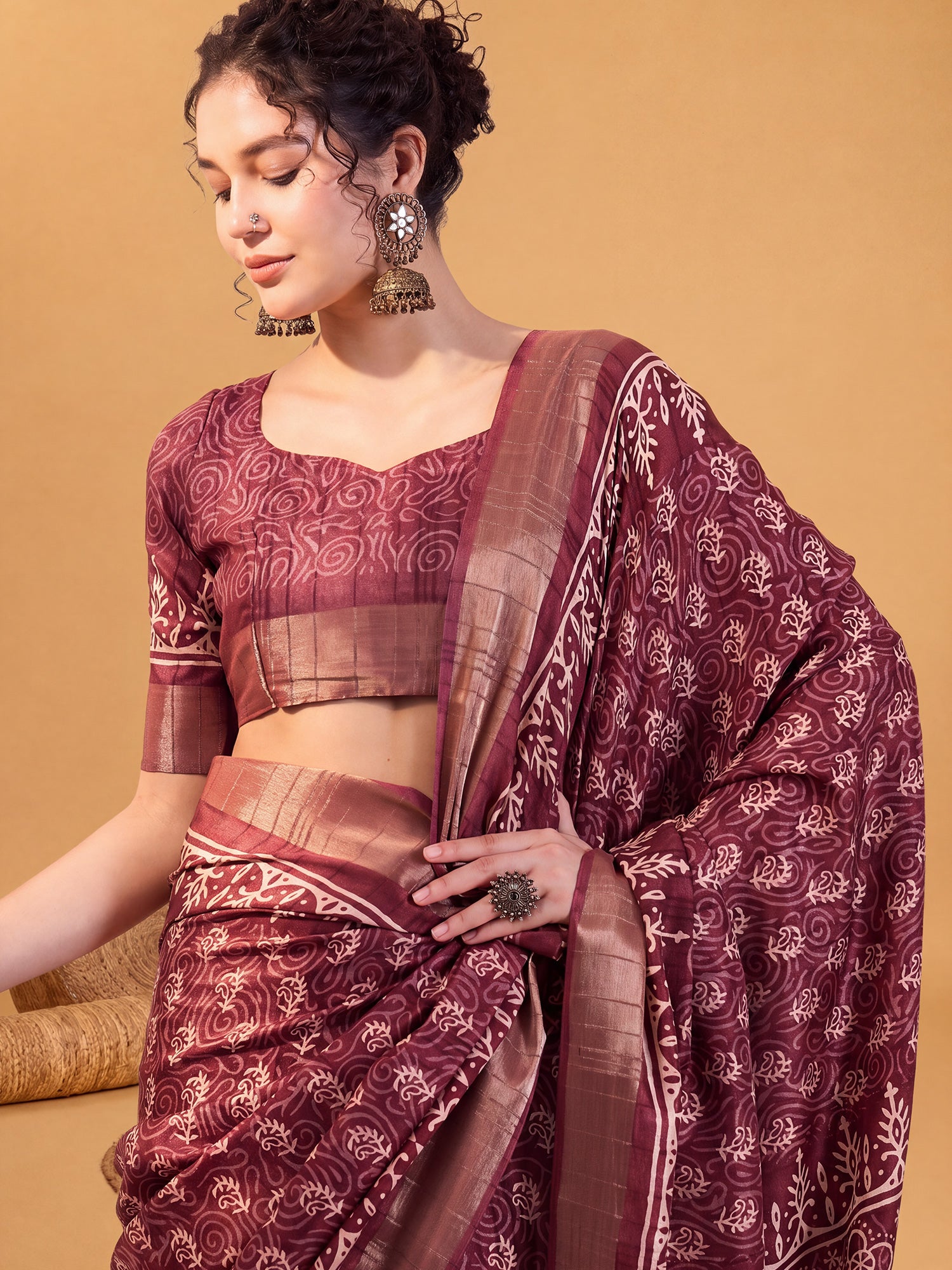 Maroon Silk Blend saree – detail view 4
