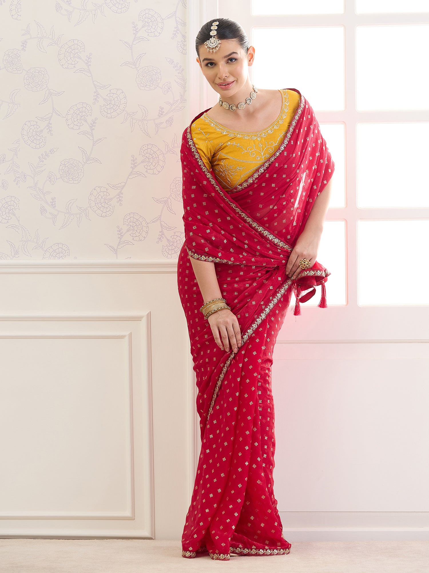 Red Chiffon saree – detail view 3