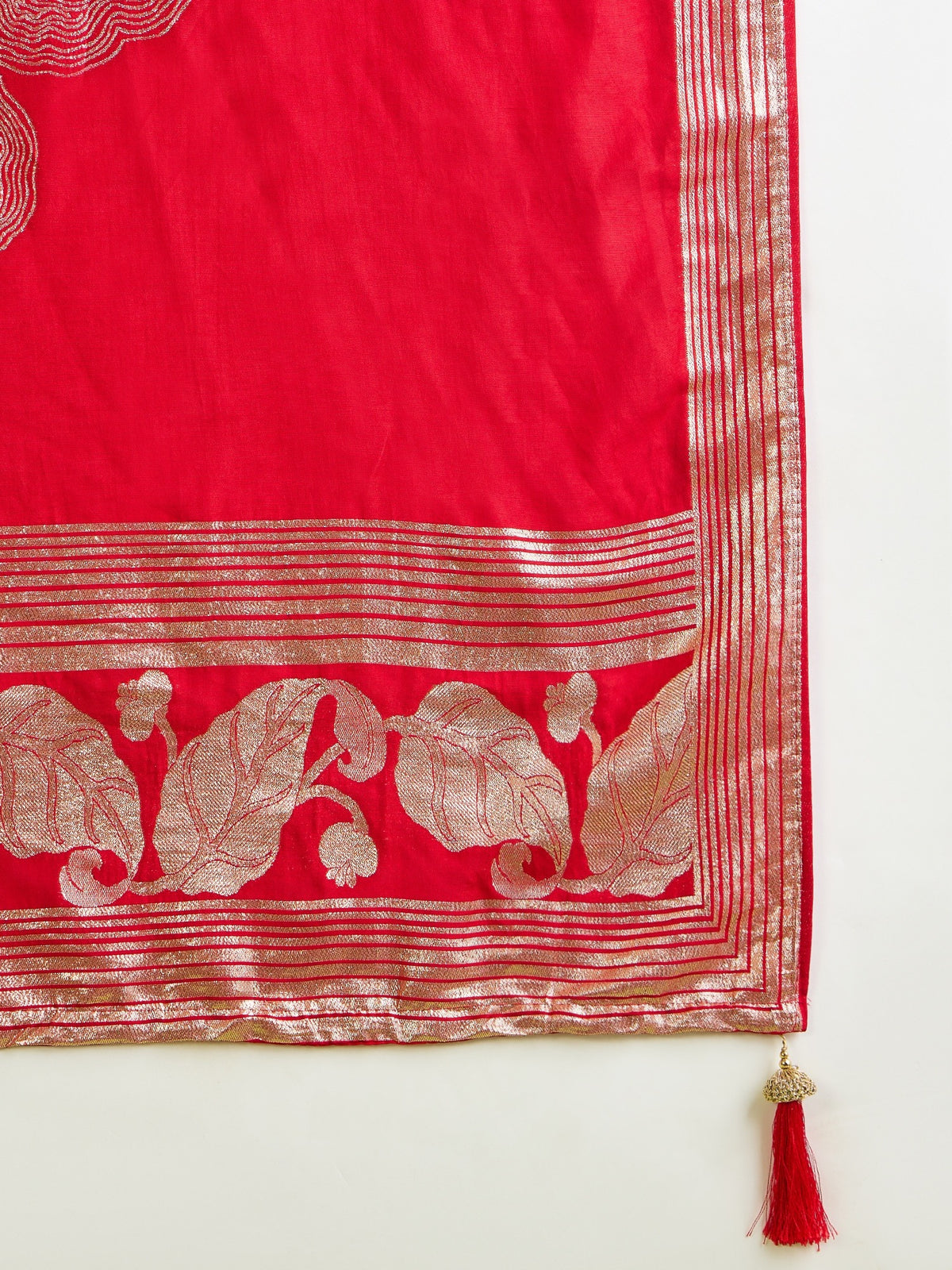 Red Silk Blend saree – detail view 4