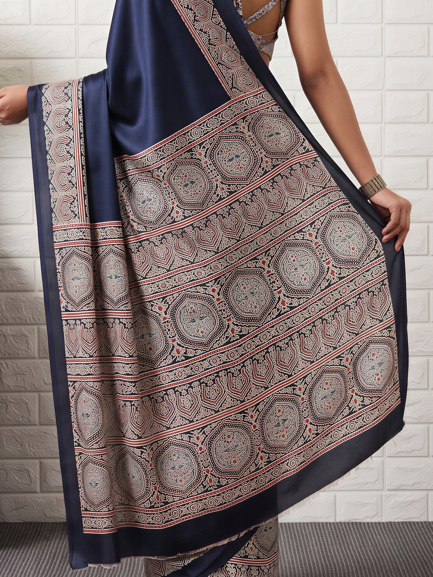 Black Satin saree – detail view 5