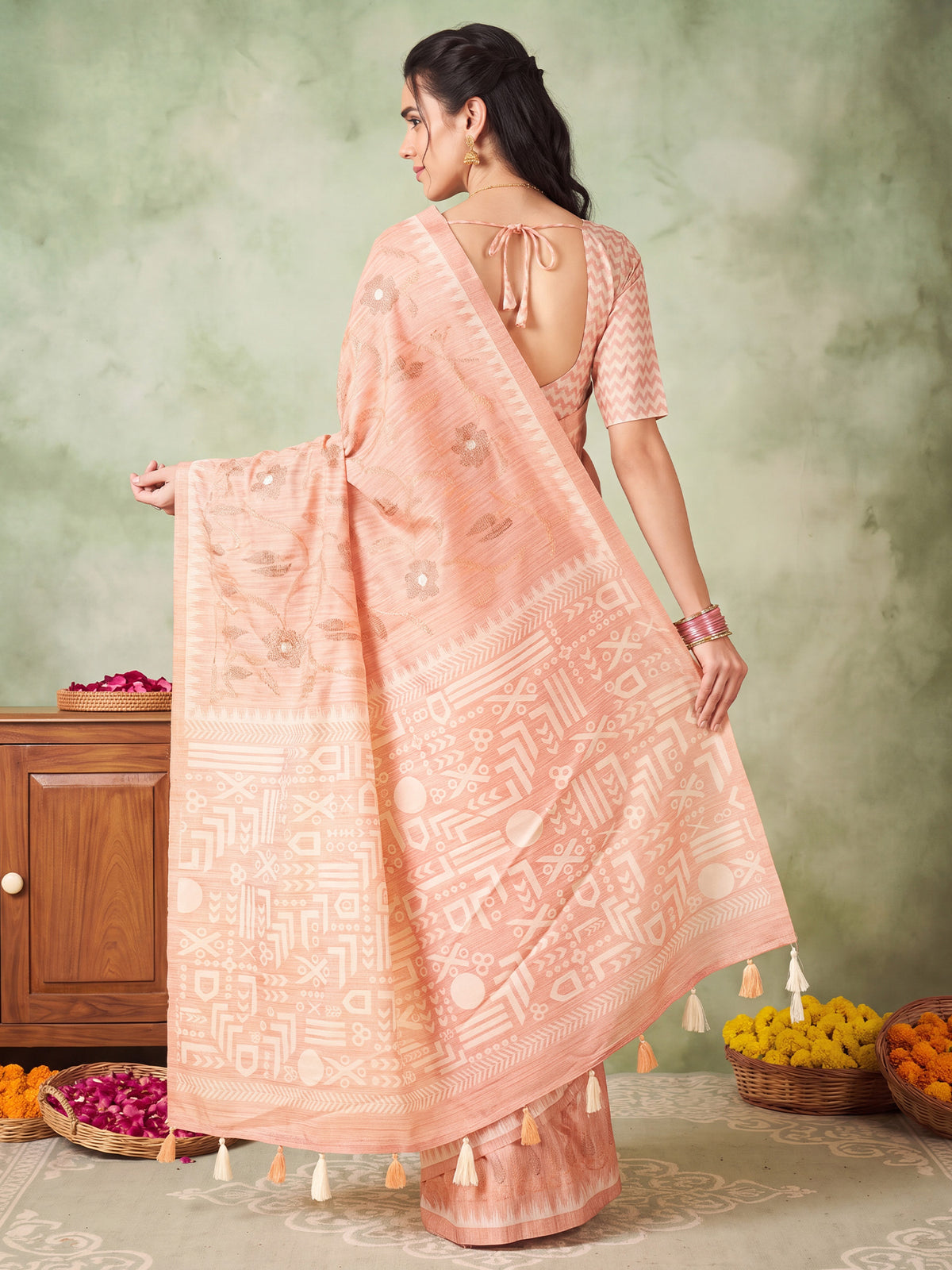 Peach Silk Blend saree – detail view 1