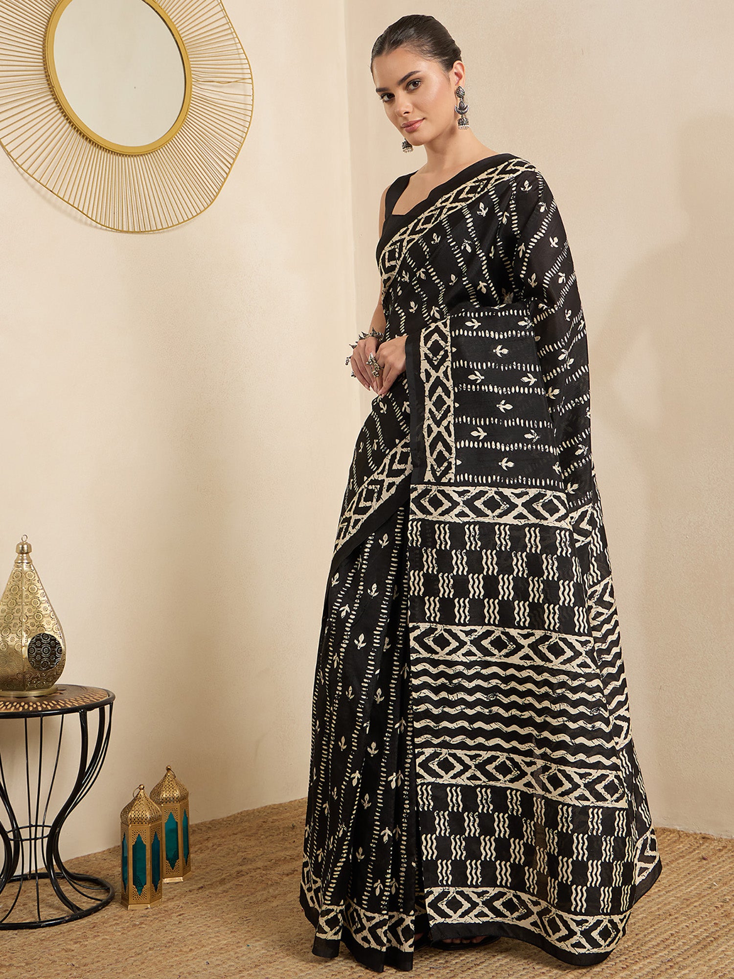 Black Bhagalpuri Silk saree – detail view 2