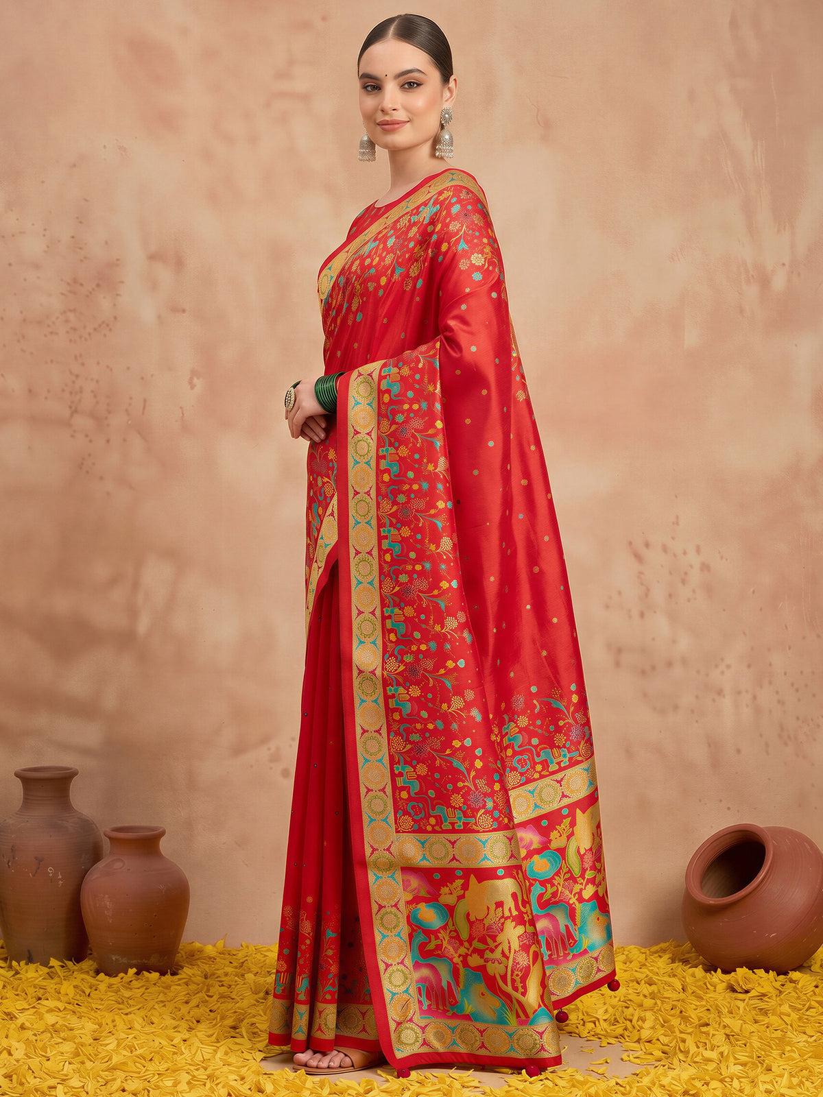 Red Silk Blend saree – detail view 2
