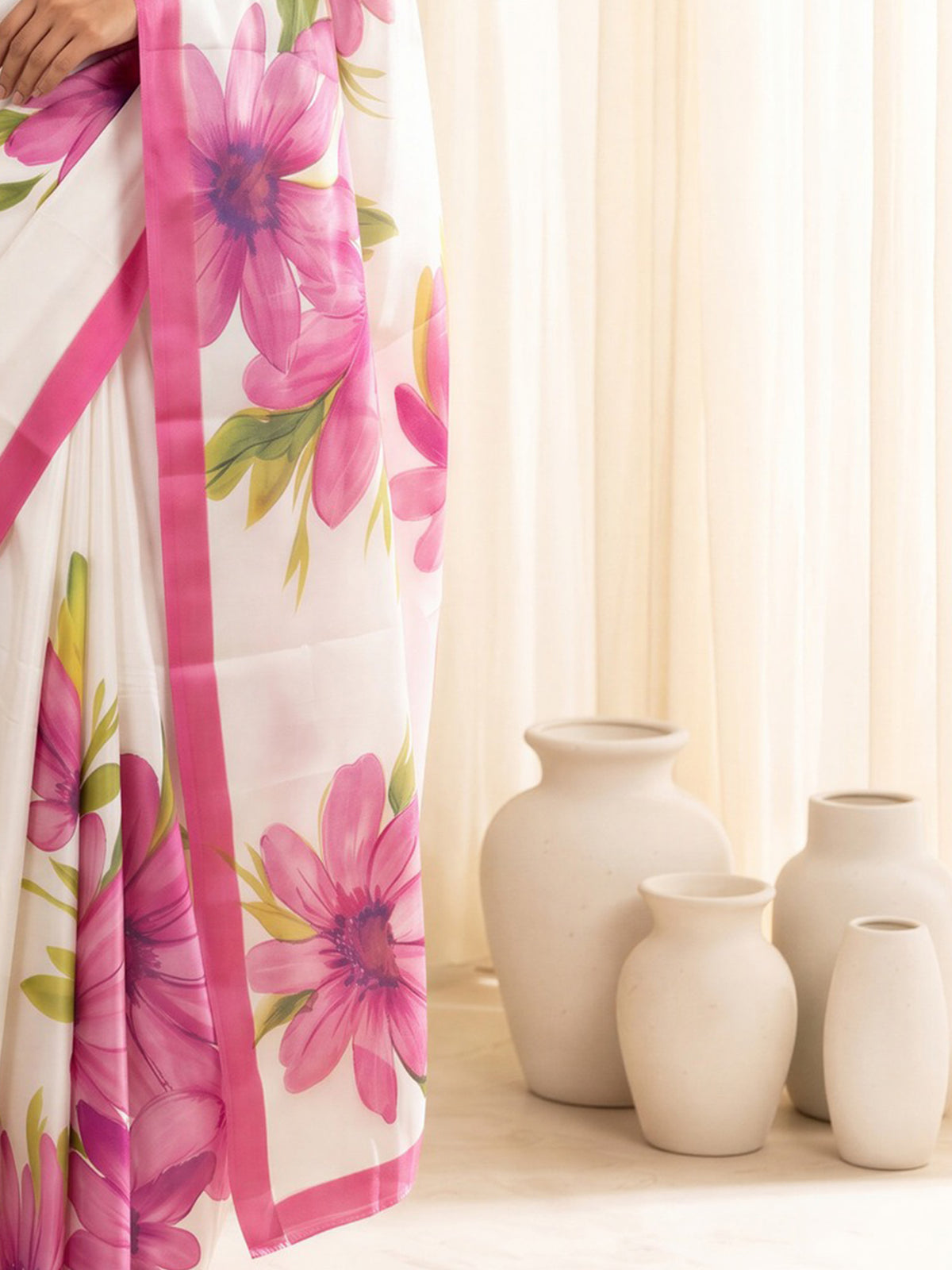 Pink Chiffon saree – detail view 5
