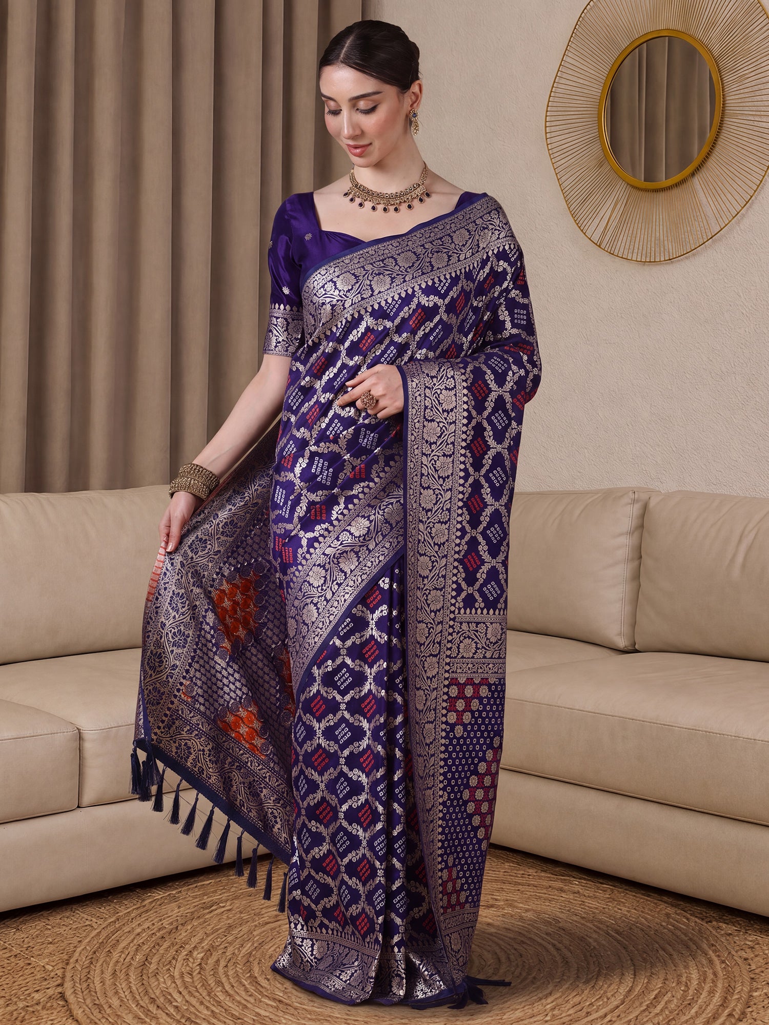 Purple Dola Silk saree – detail view 2