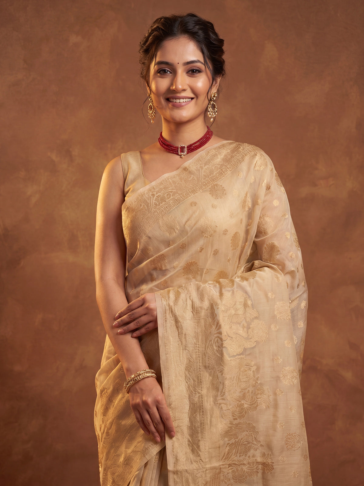 Cream Silk Blend saree – detail view 3