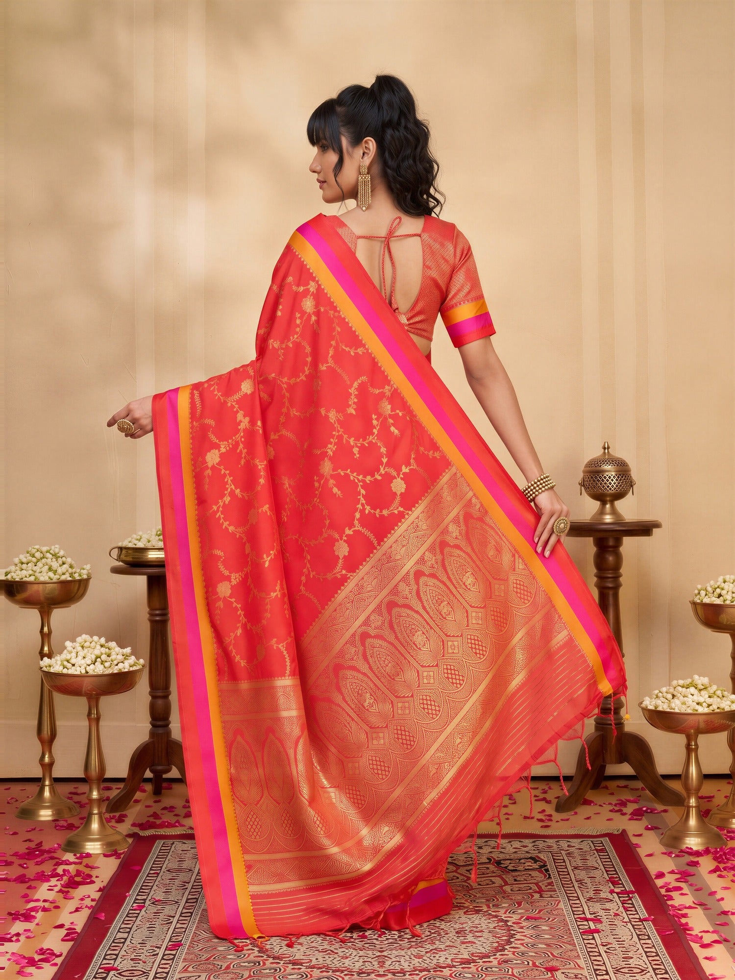Coral Pure Silk saree – detail view 1