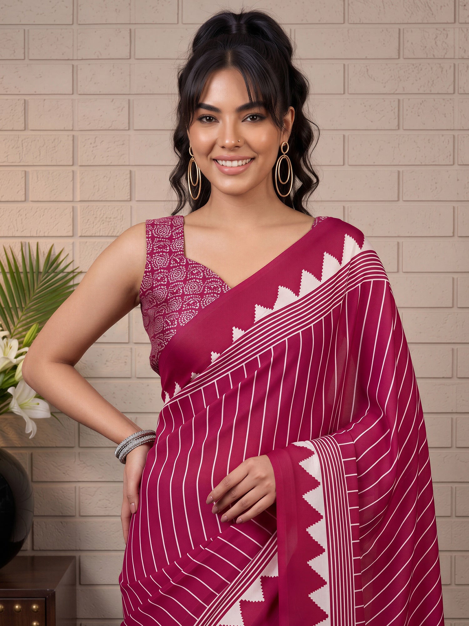 Burgundy Satin saree – detail view 4