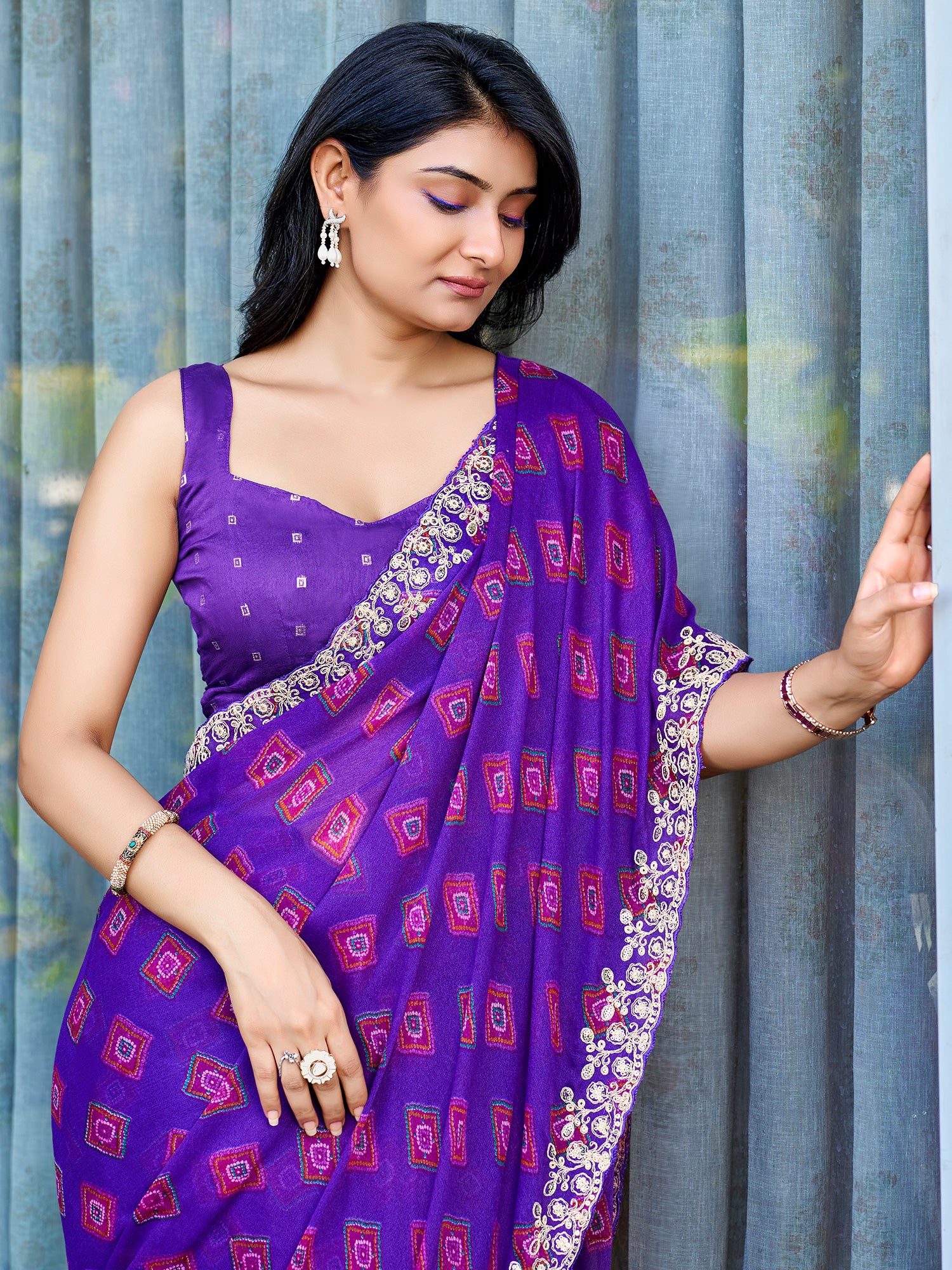 Purple Georgette saree – detail view 2