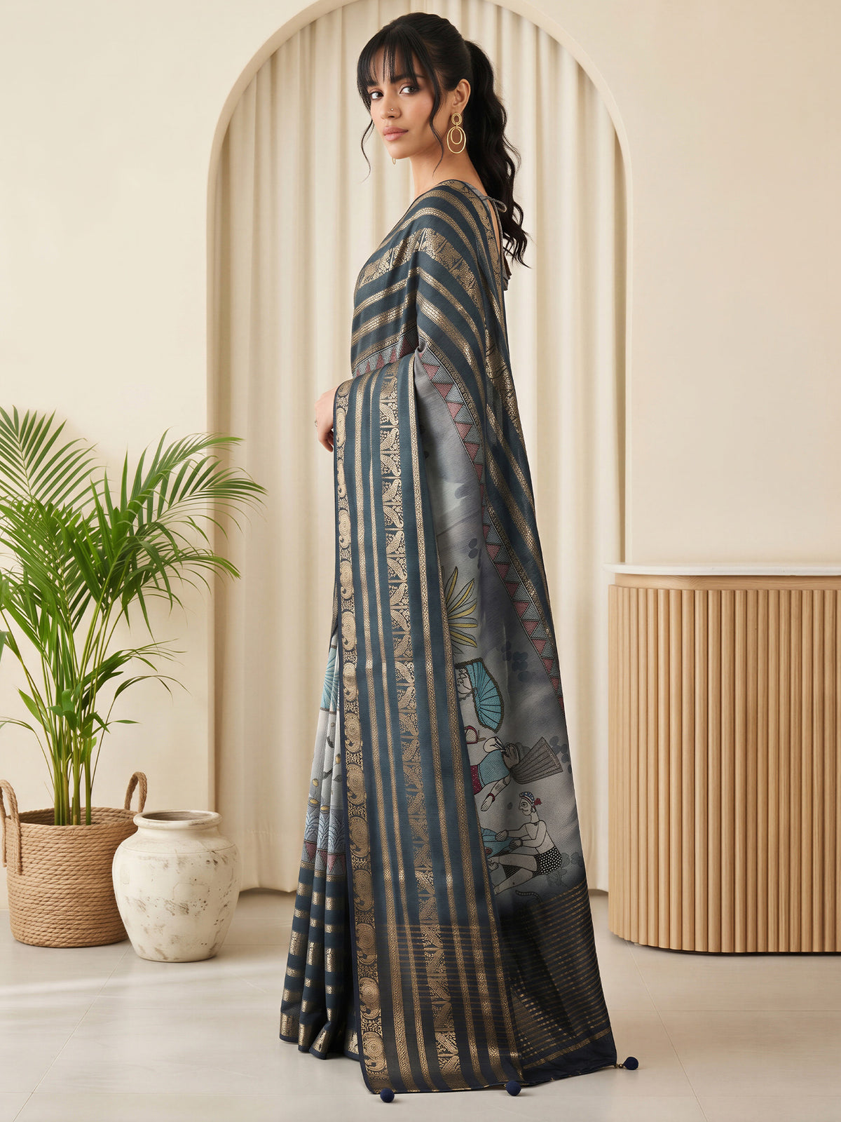 Dark Blue Viscose Silk saree – detail view 2