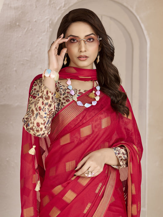Red georgette saree view 1