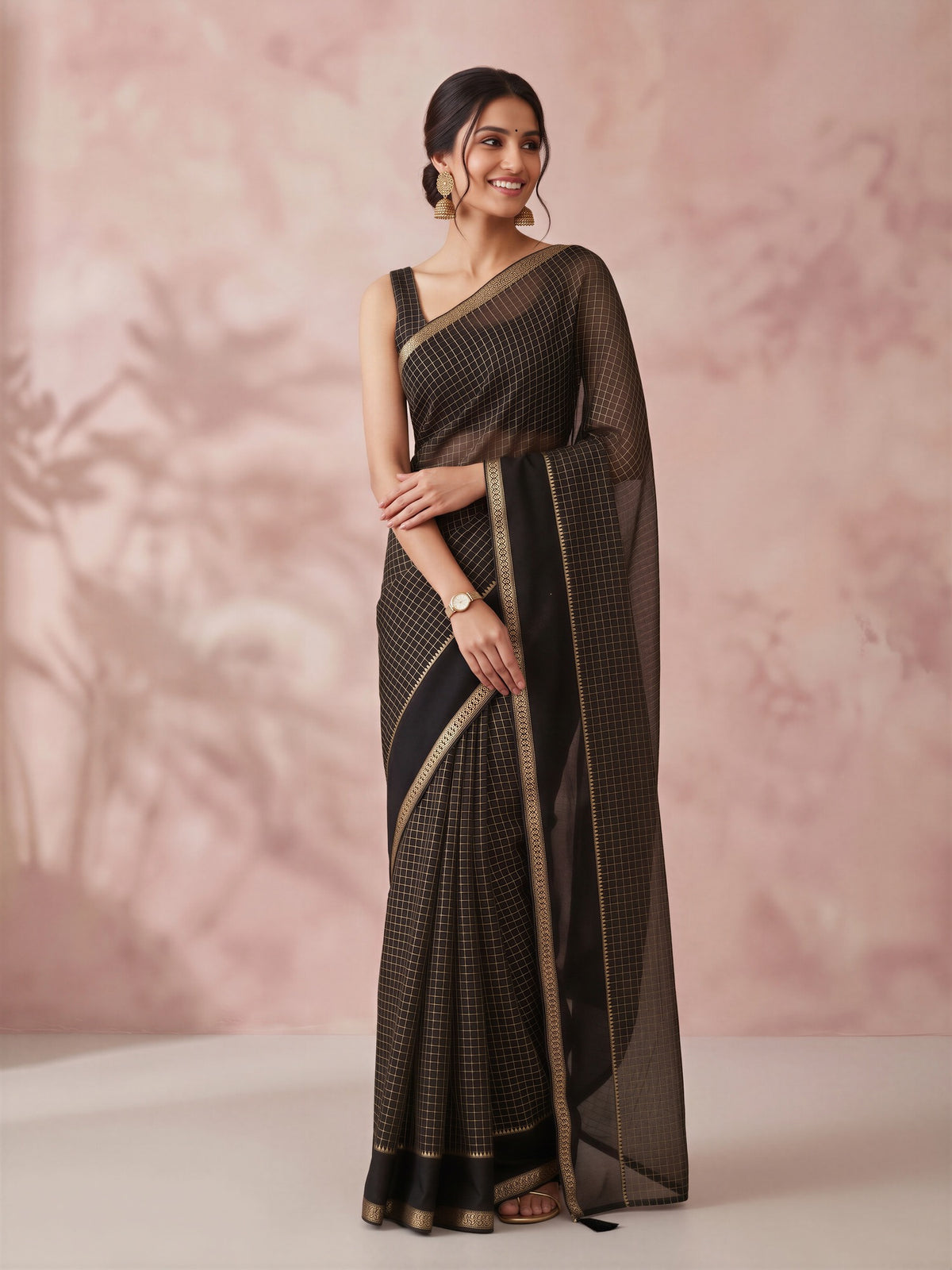 Black Viscose saree – detail view 3