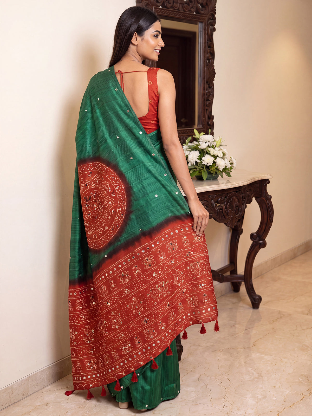 Green Silk Blend saree – detail view 1