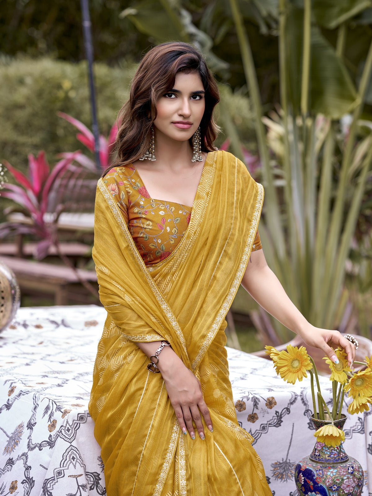 Mustard Chiffon saree – detail view 4